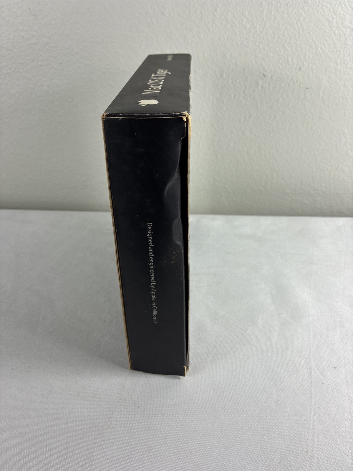 Boxed Apple Mac OS X 10.4 Tiger (M9639Z/A)