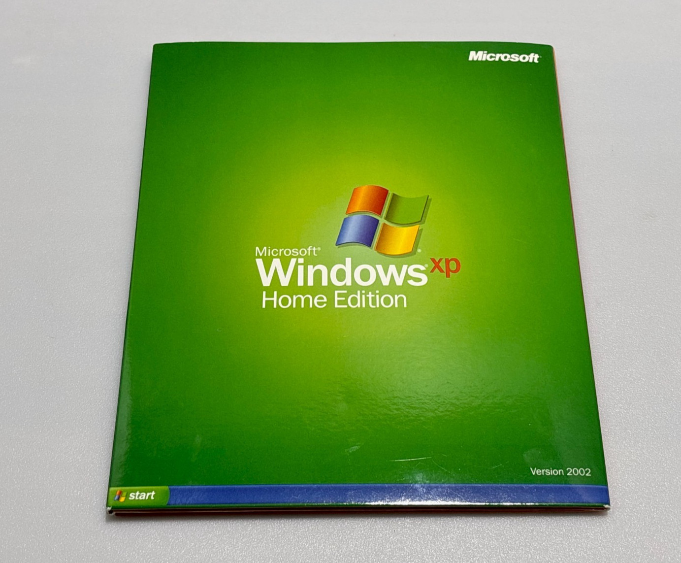Microsoft Windows XP Home Edition 2002 Upgrade with CD & Product Key