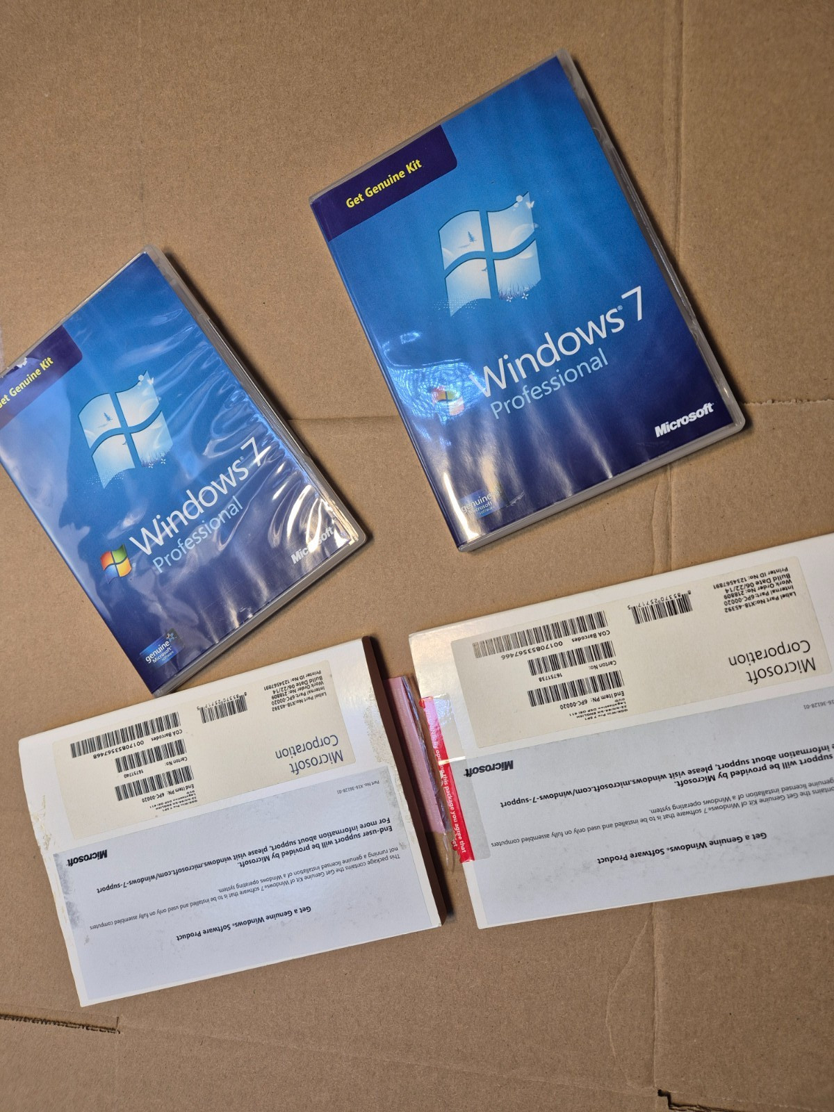 2 pcs Windows 7 Professional 32/64 Bit Full Version for Windows NO CD KEY