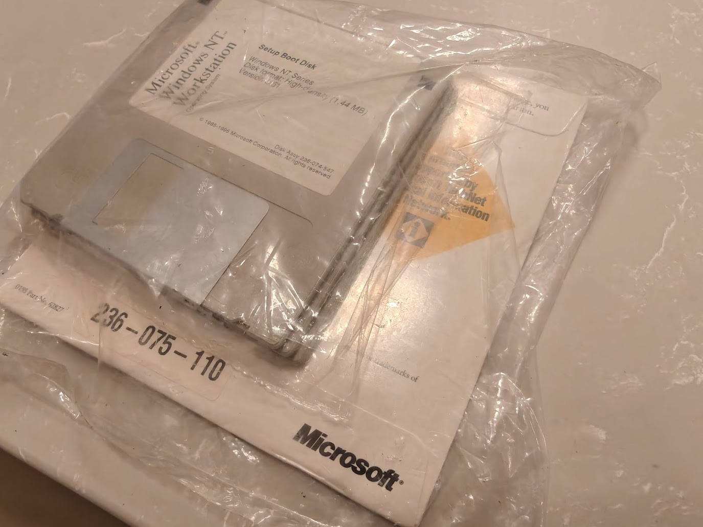 *Sealed* Microsoft Windows NT Workstation 3.51 CD-Rom & Floppy – Vintage New