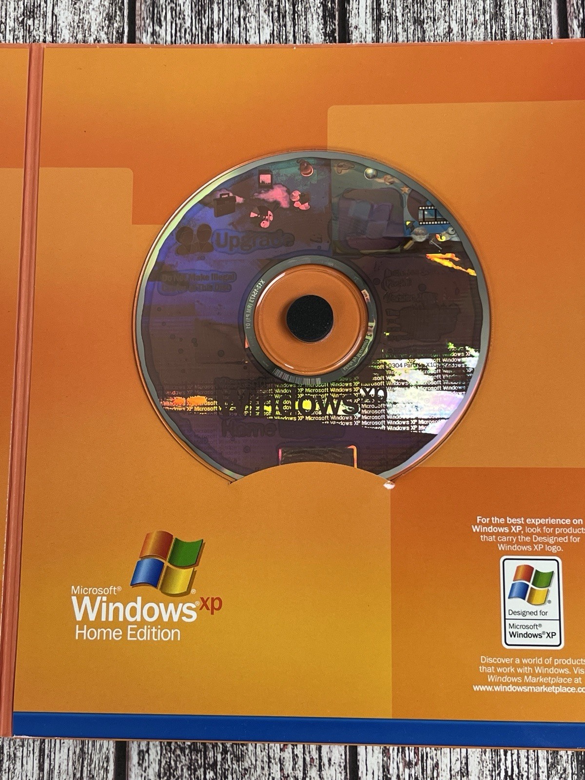 Windows XP Home Edition Upgrade w/ SP2, Complete w/o Box Microsoft 2002
