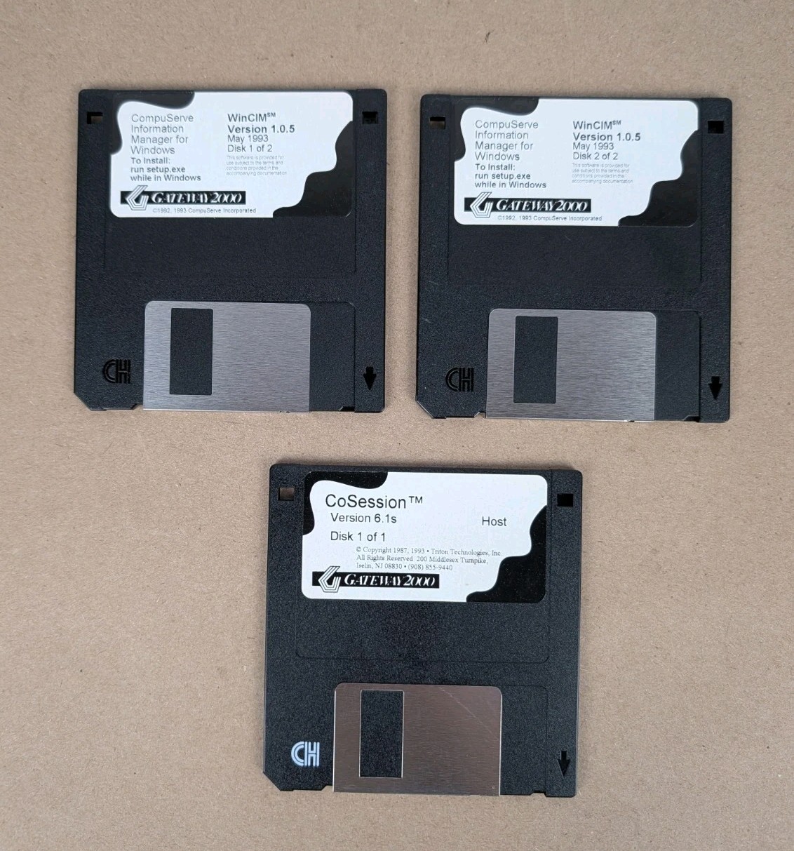 Vintage Gateway 2000 Utilities 3.5″ Floppy Disk Set WinCim CompuServe CoSession
