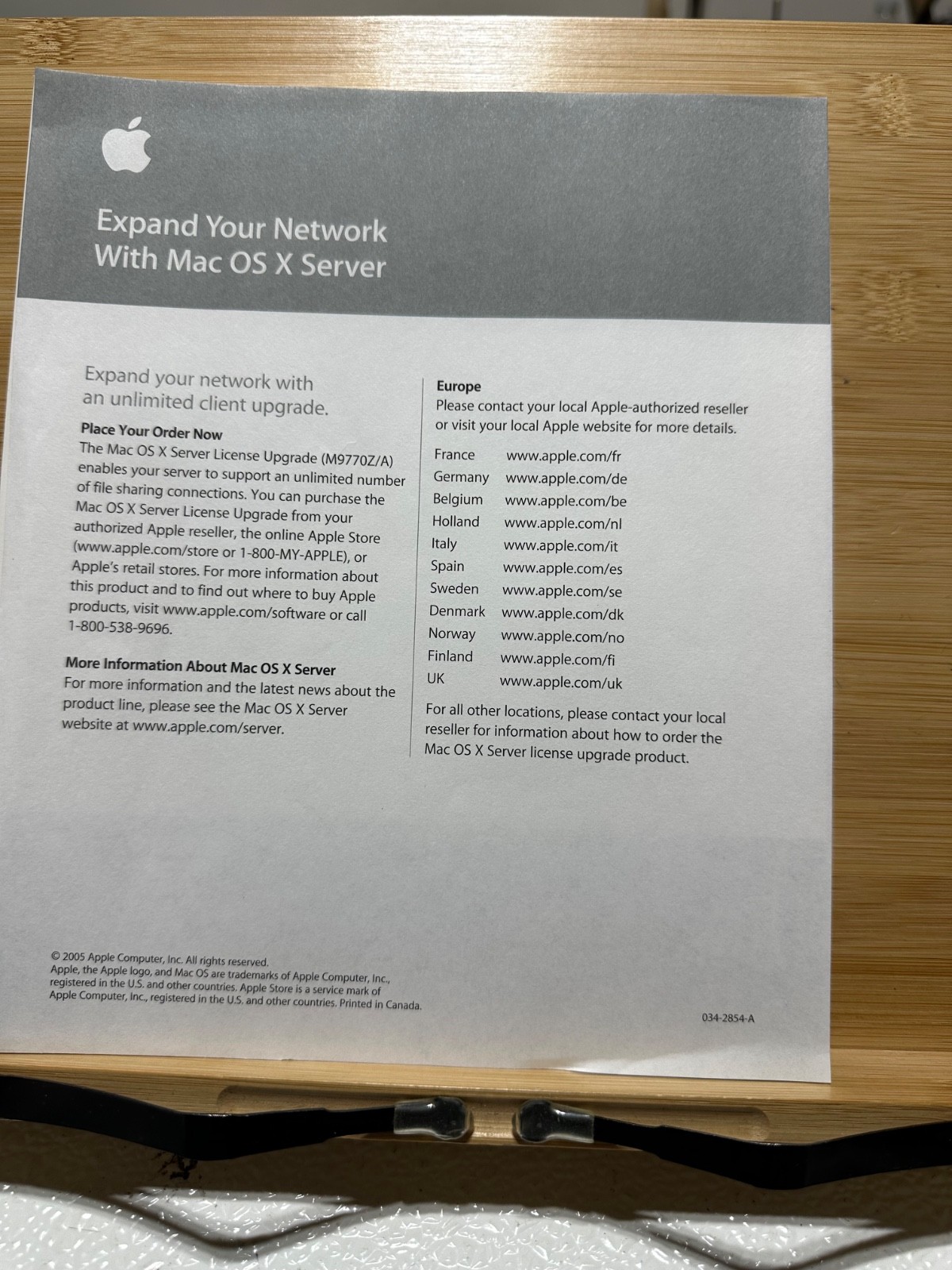 Apple Mac OS X Server 10.4 Tiger Unlimited Clients M9768Z/A