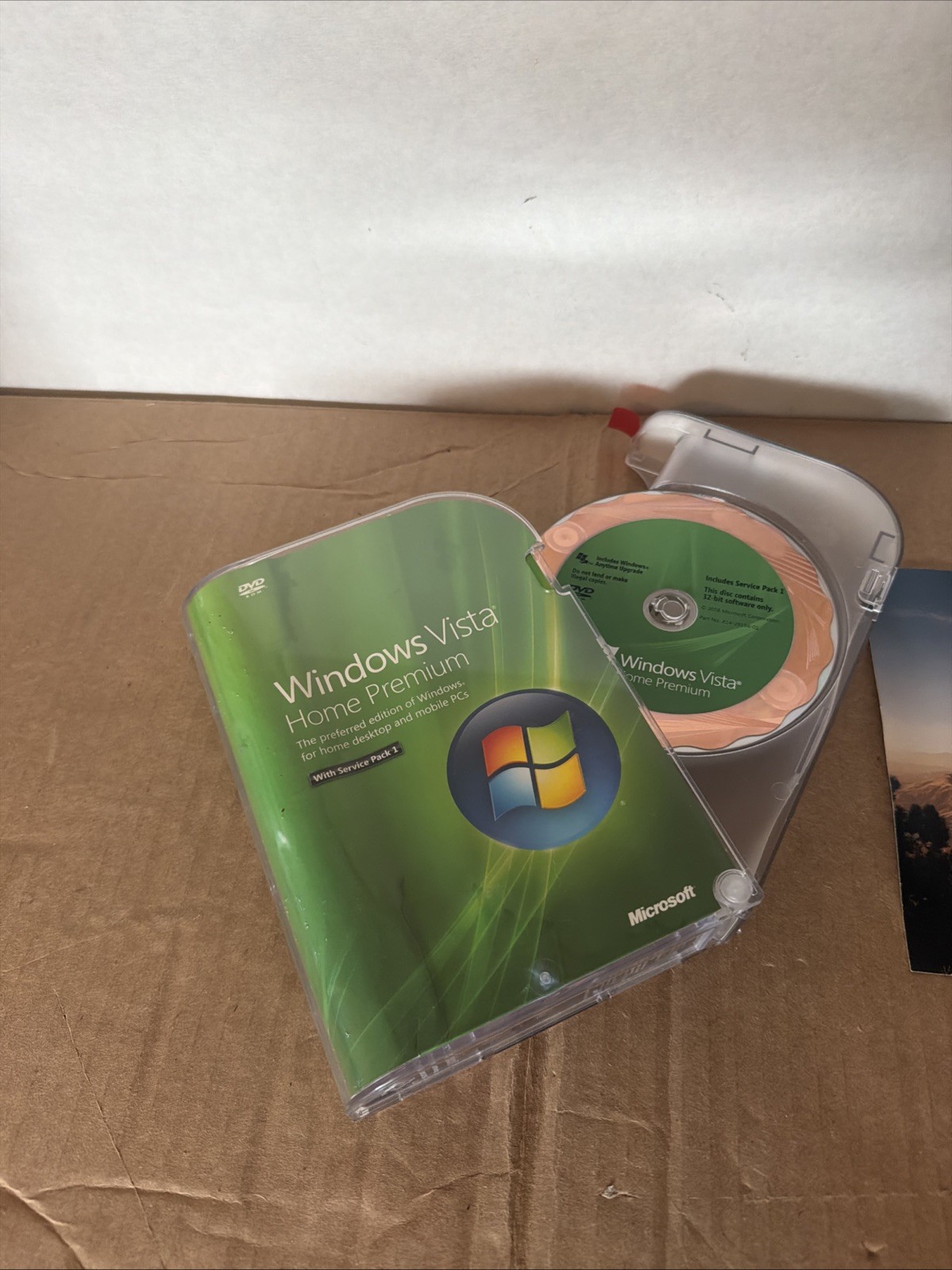Microsoft Windows Vista Home Premium Full Version 32-bit W/Key