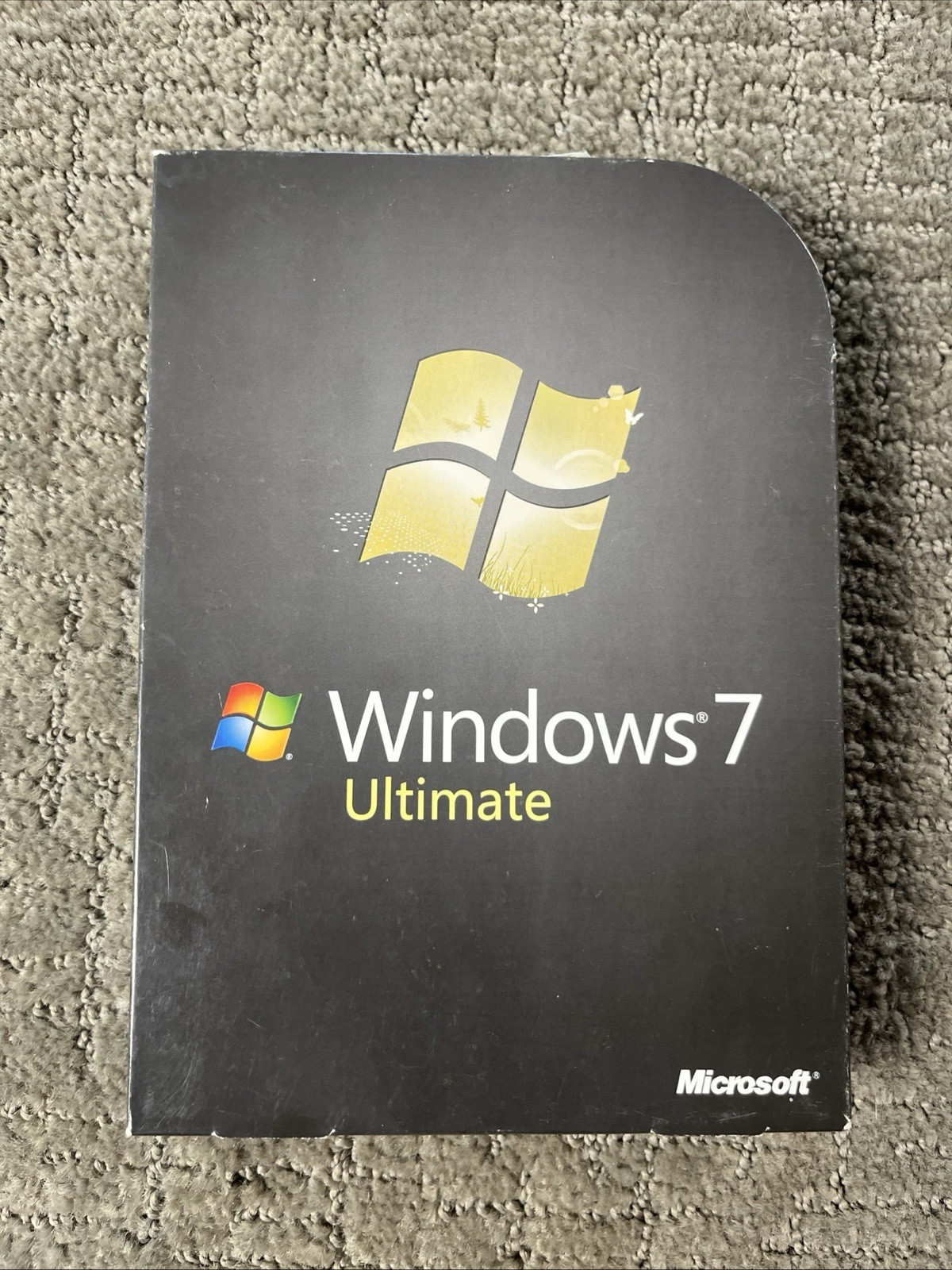 Microsoft Windows 7 Ultimate 32 Bit and 64 Bit DVDs Box License Key