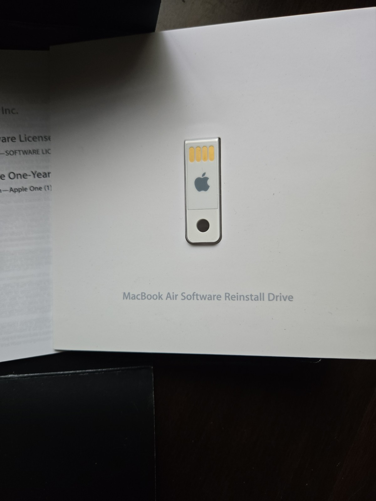 Apple MacBook Air Software Reinstall Drive Max OS X v 10.6 iLife 11 Model A1384