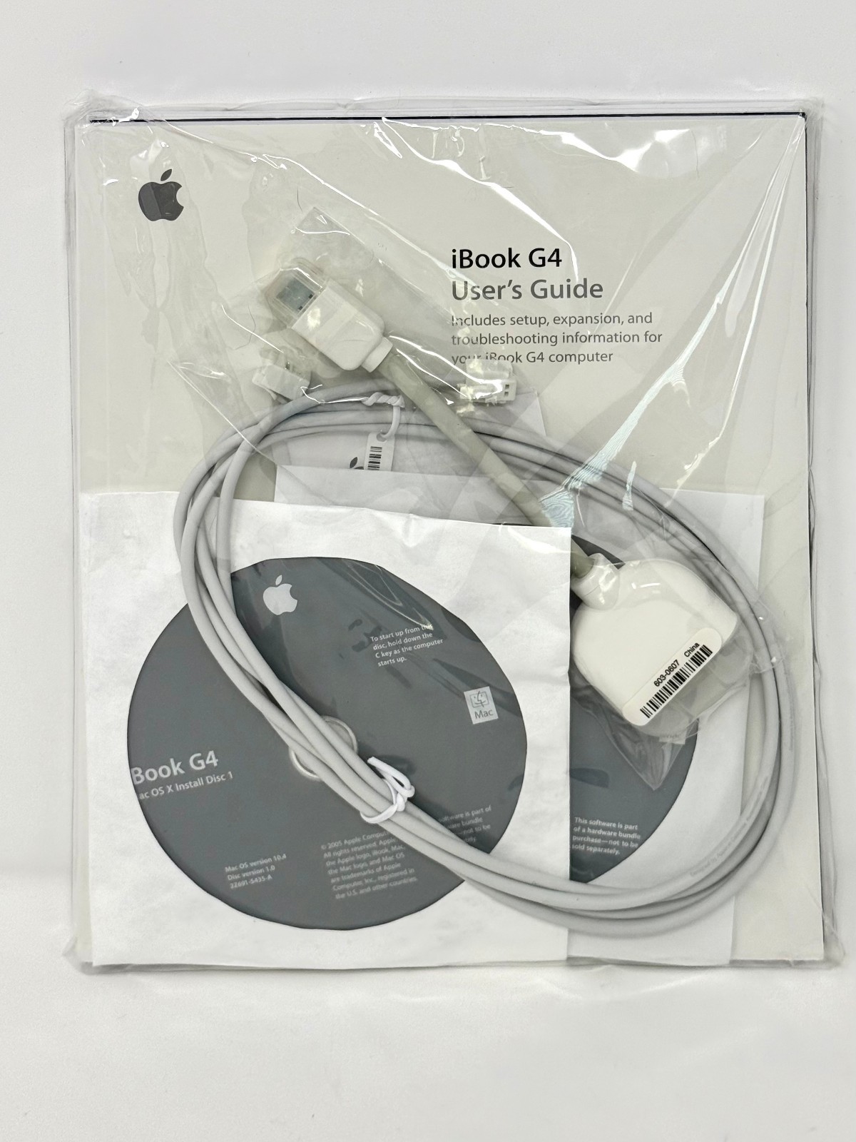 Apple iBook G4 Install Discs Cord User’s Guide Sealed Setup Package