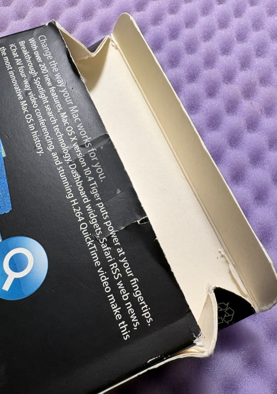 Mac OS X Tiger version 10.4 Retail Package