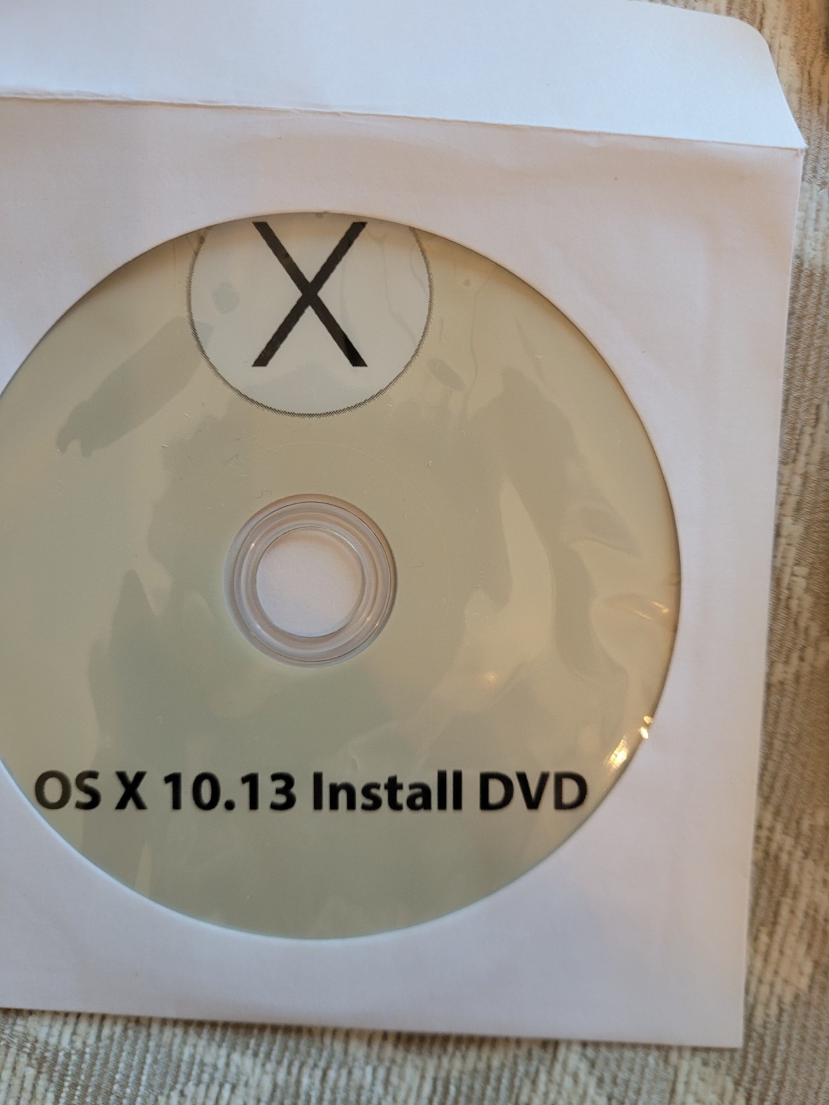 Apple Mac OS X 10 OEM Disk set with Everything book & apple decals +Install DVD