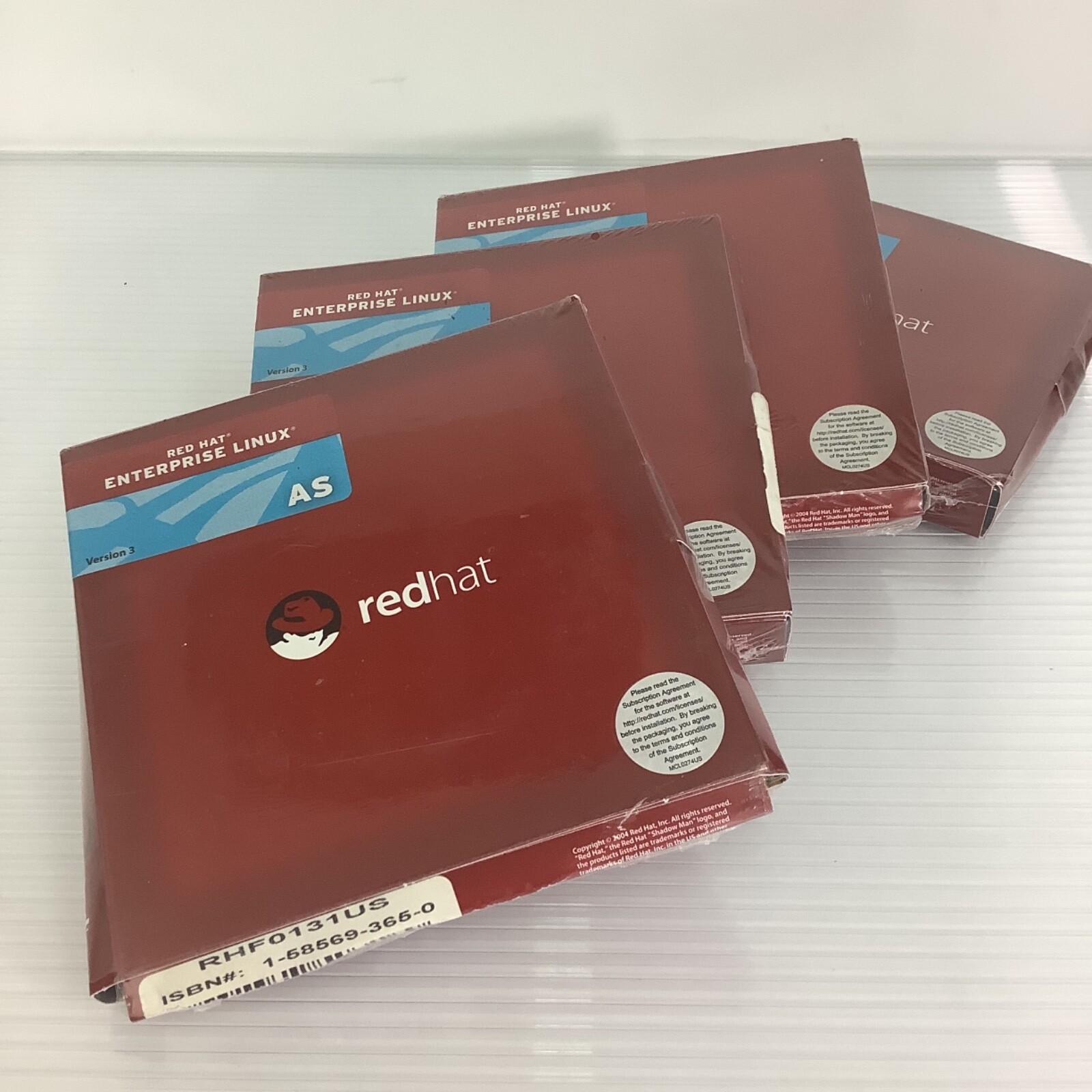 Red Hat Enterprise AS Linux Distro V.3 2004 N1222-C0 (Lot Of 4)