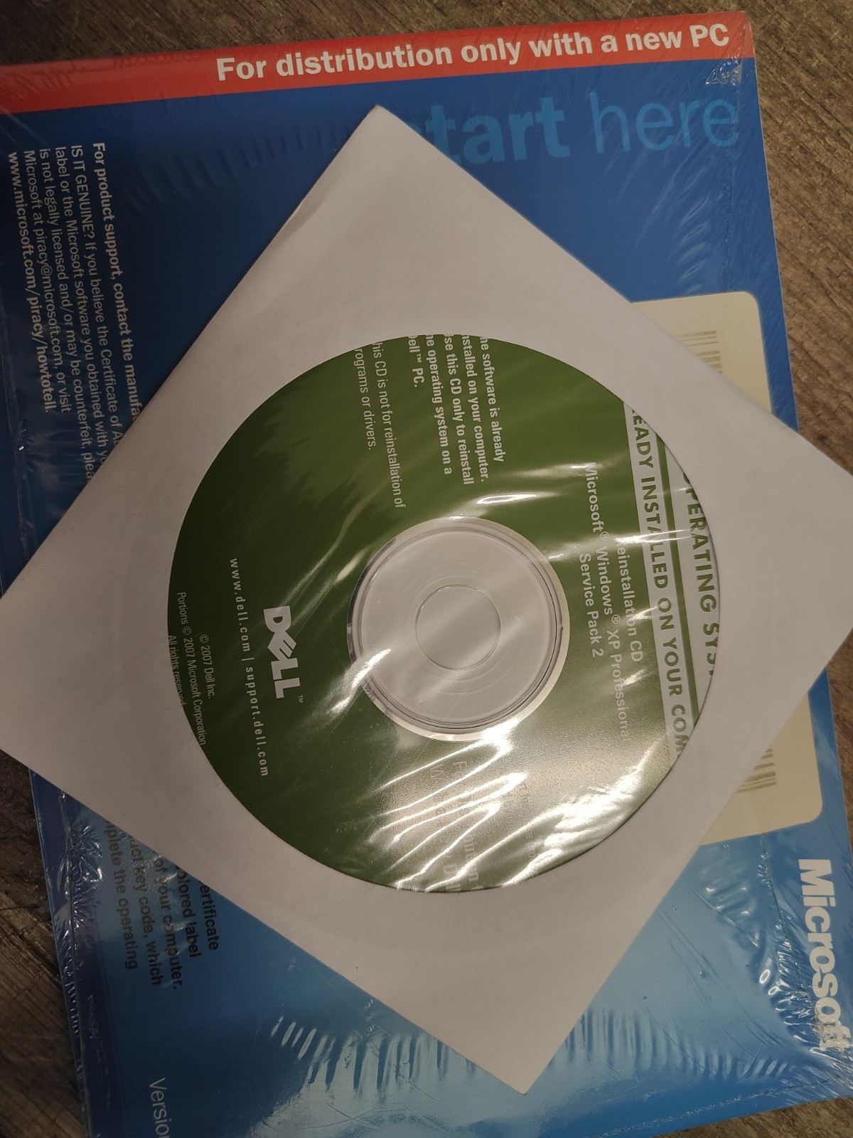 Dell Reinstallation CD Microsoft Windows XP Professional Pro Service Pack 2 SP2