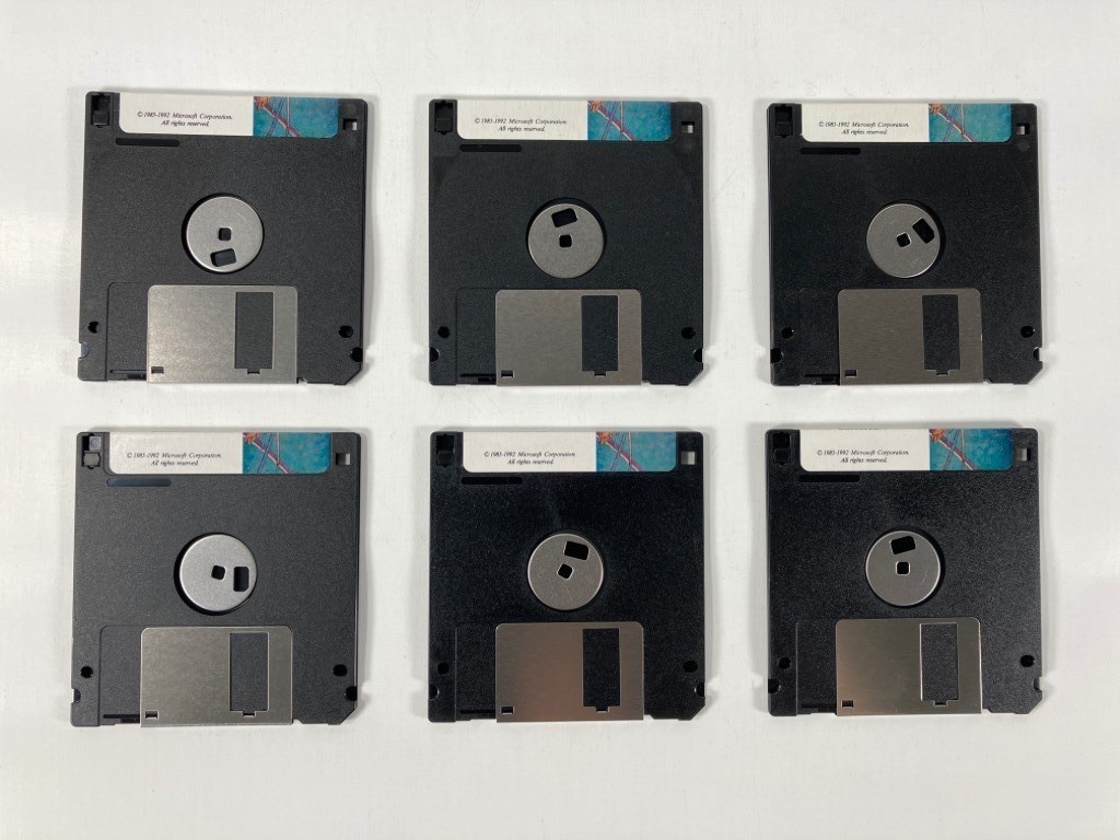 1990 Microsoft Windows 3.1 Zeos International Edition 3.5″ Disks+Manuals in Box