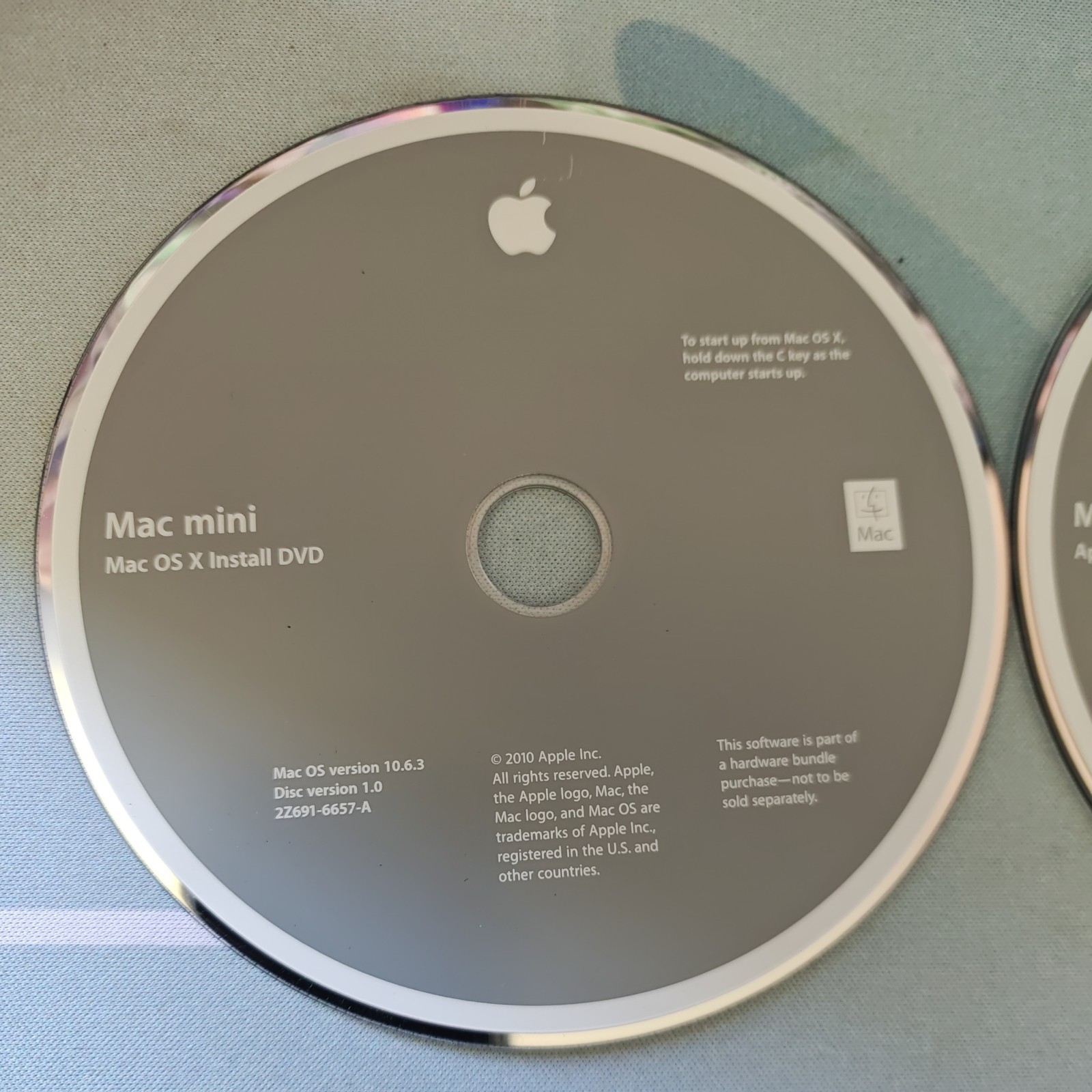 Apple Mac Mini 2010 Mac OS X Install 10.6.3 & Applications DVD OEM