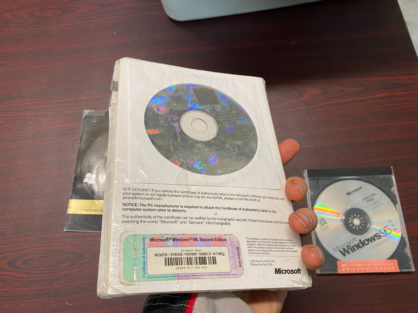 vintage Microsoft Windows 7 Ultimate Signature Edition & 95 sealed & 98 sealed