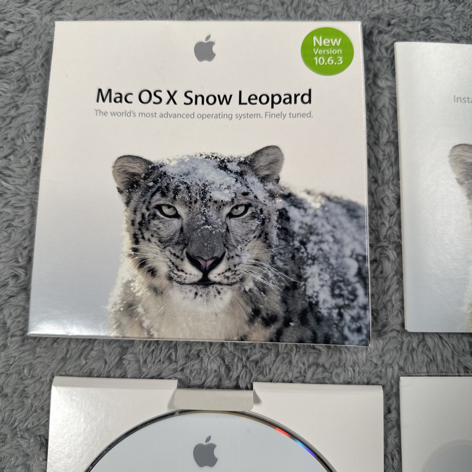 Apple Mac OS x Snow Leopard 10.6.3 Install Disc Complete In Box