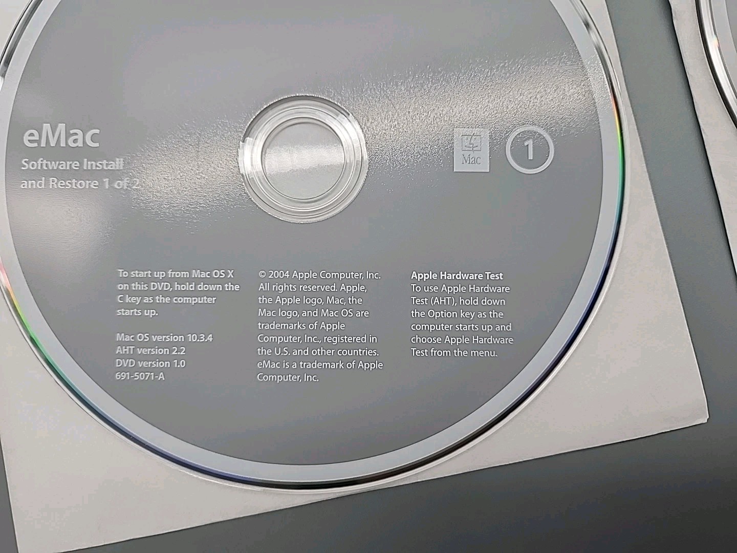 Apple eMac User Guide Software 2004 Install and Restore OS X 10.3.4