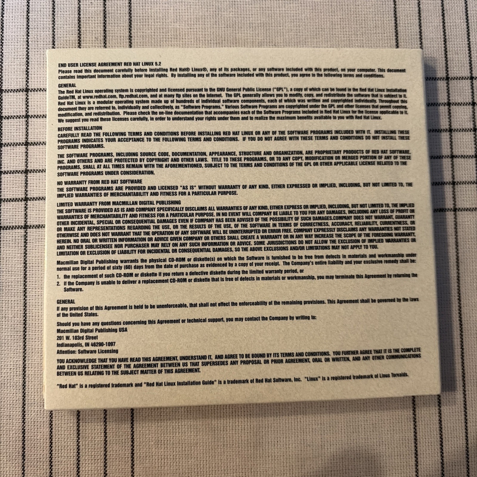 The Complete Redhat Linux 5.2 Operating System Deluxe CDs – 3 Discs