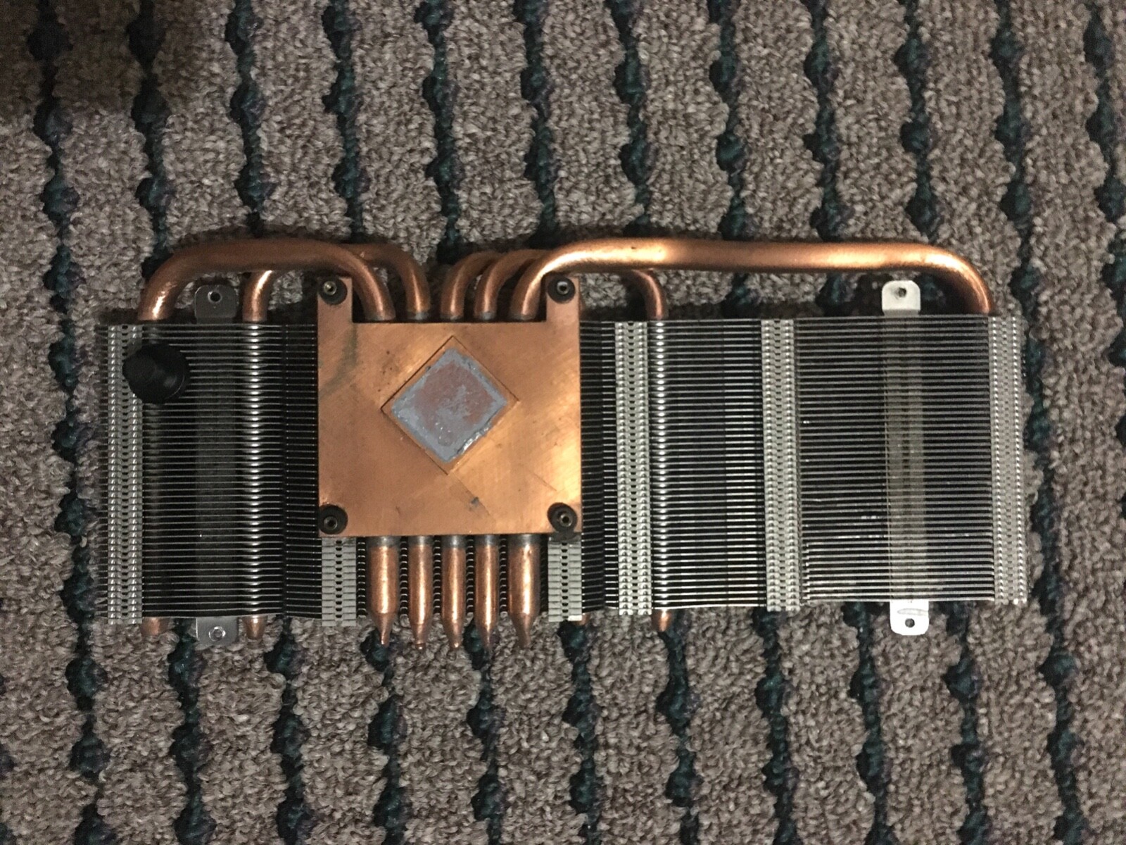 16 AMD RADEON HD 7950 HEATSINKS