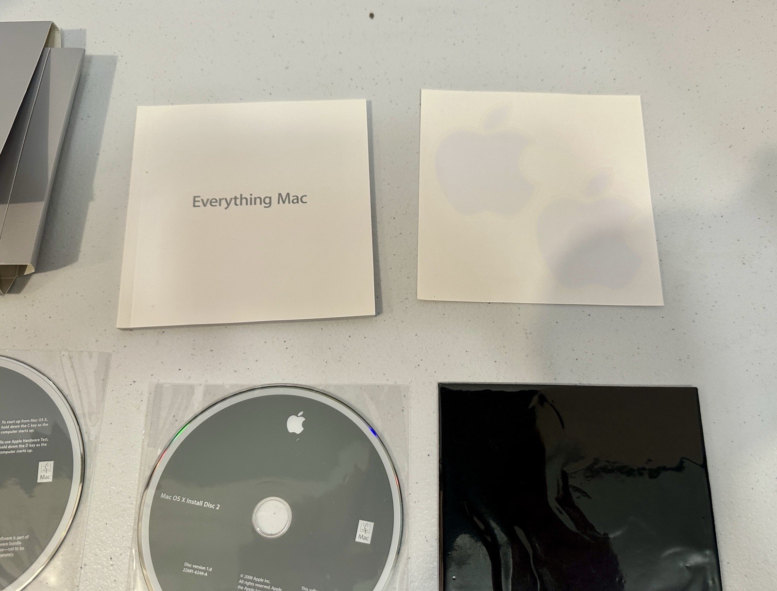 Mac OS X & Application Install Disc 1 & 2 OS 10.4.8 MacBook 2006 Booklet Apple