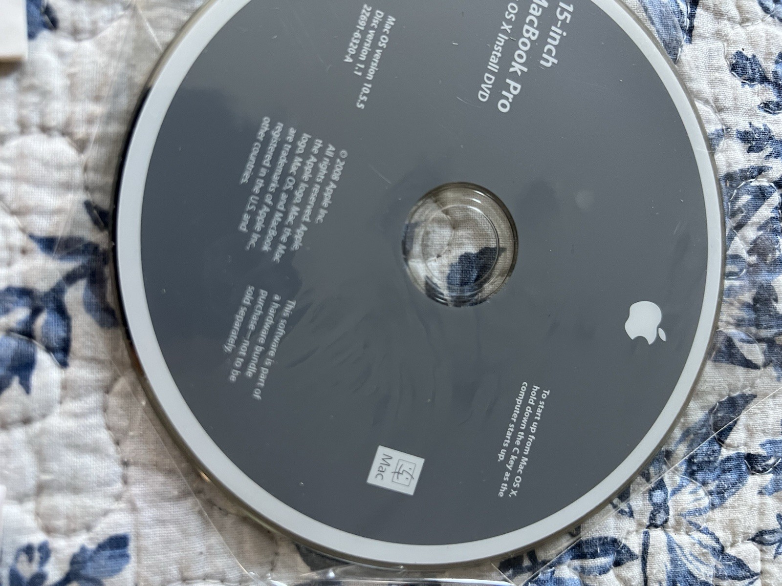 Apple MacBook Pro 15” OS X 10.5.5 Install Discs + Applications DVD (2008)