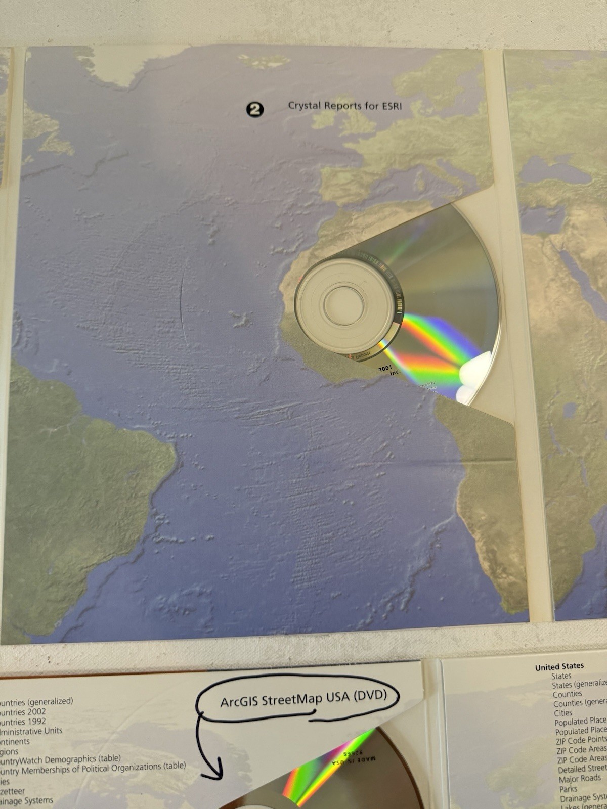 ARC GIS by ESRI instruction manuals and media kits 2003. 8.0 8.3