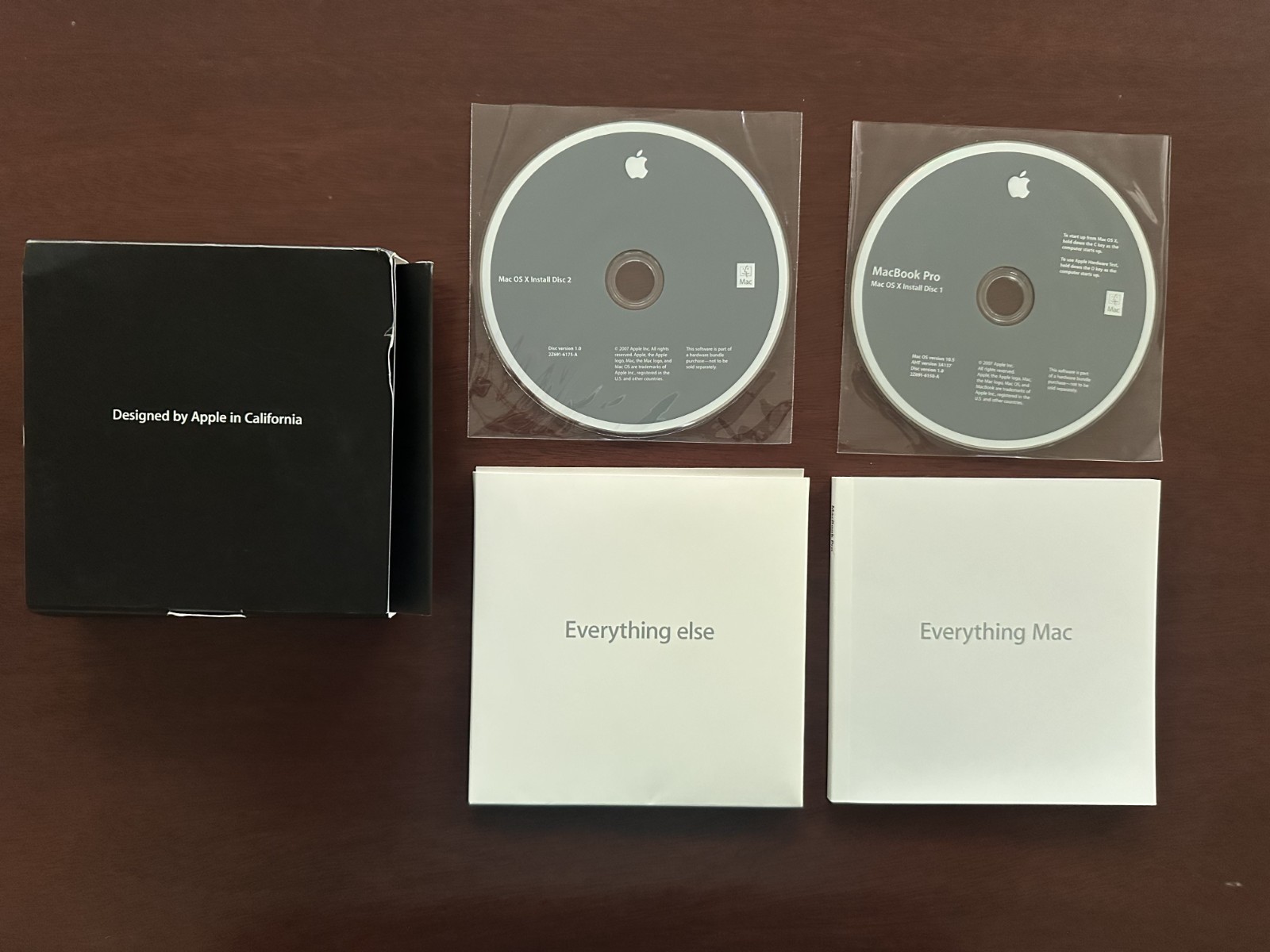 MacBook Pro Mac OS X Install Discs 1 & 2 Version 10.5, 2007, w/Manual in Box