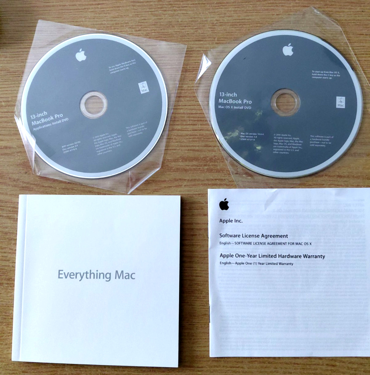 Apple: 13 Inch MacBook Pro OS X Install, Disc 1 & 2 & Manual – Nice/Free Ship