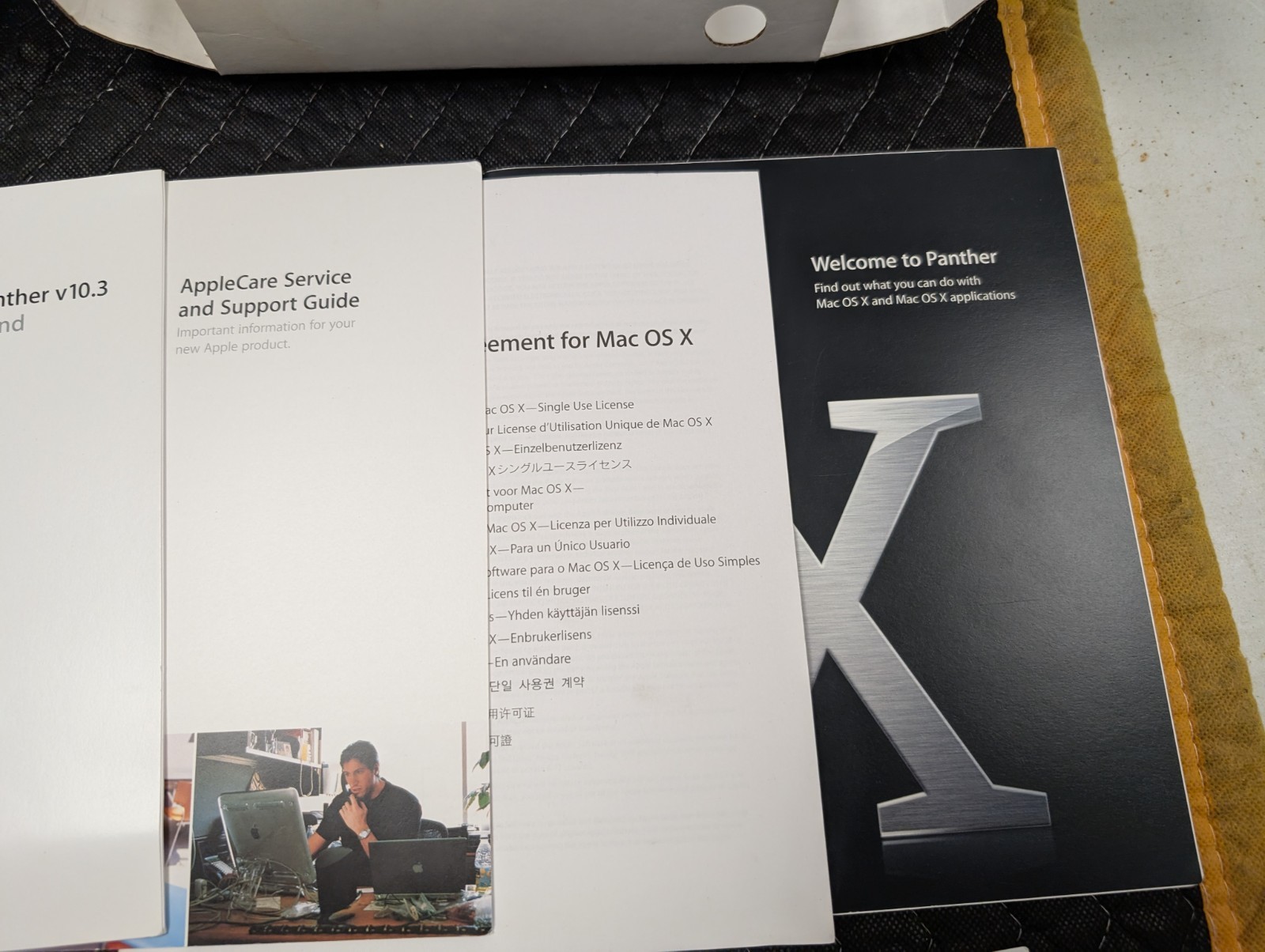 Apple Mac OS X 10.4 Tiger Full Version for Mac M9639ZA