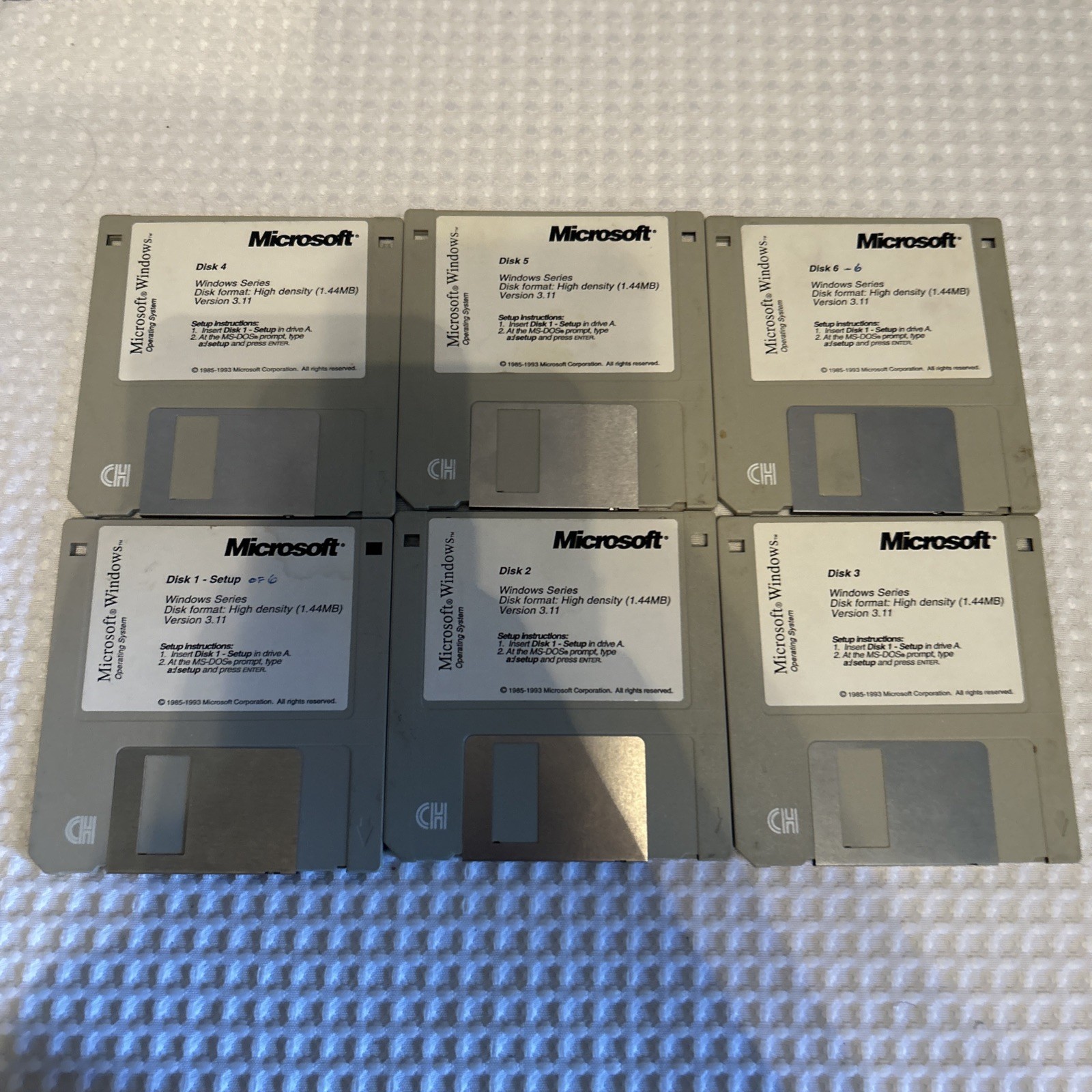 Microsoft Windows Operating System 1-6 Floppy Disks 1993 Version 3.11 (1.44MB)