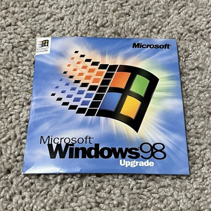 VINTAGE Microsoft Windows 98 Upgrade CD with Product Key