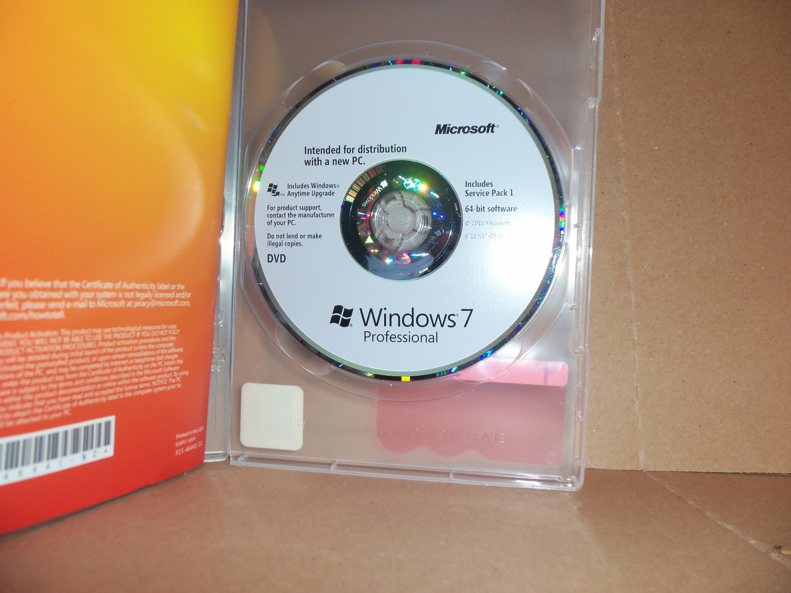 Windows 7 Professional DVD with Service Pack 1 64-bit Software no product key