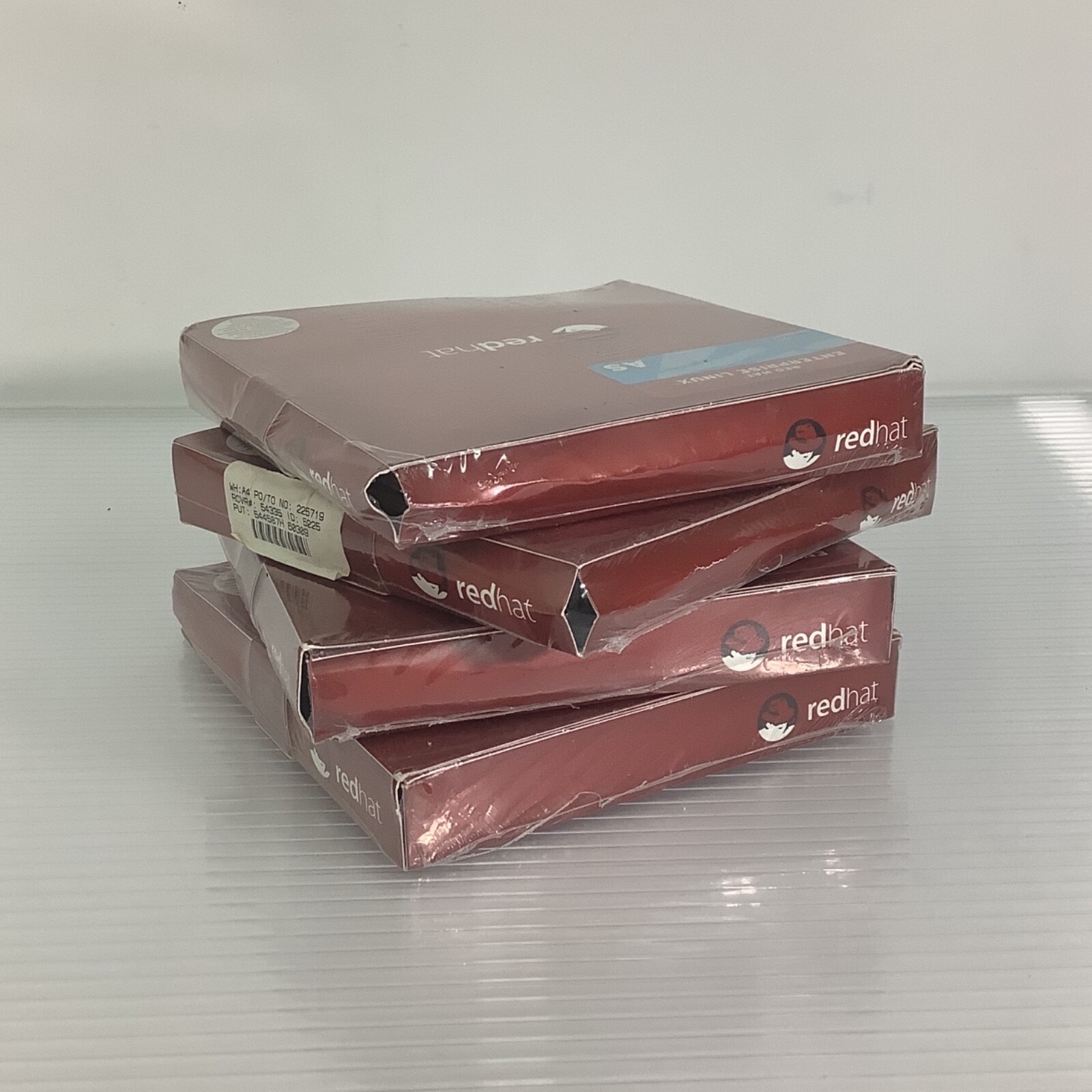 Red Hat Enterprise AS Linux Distro V.3 2004 N1222-C0 (Lot Of 4)