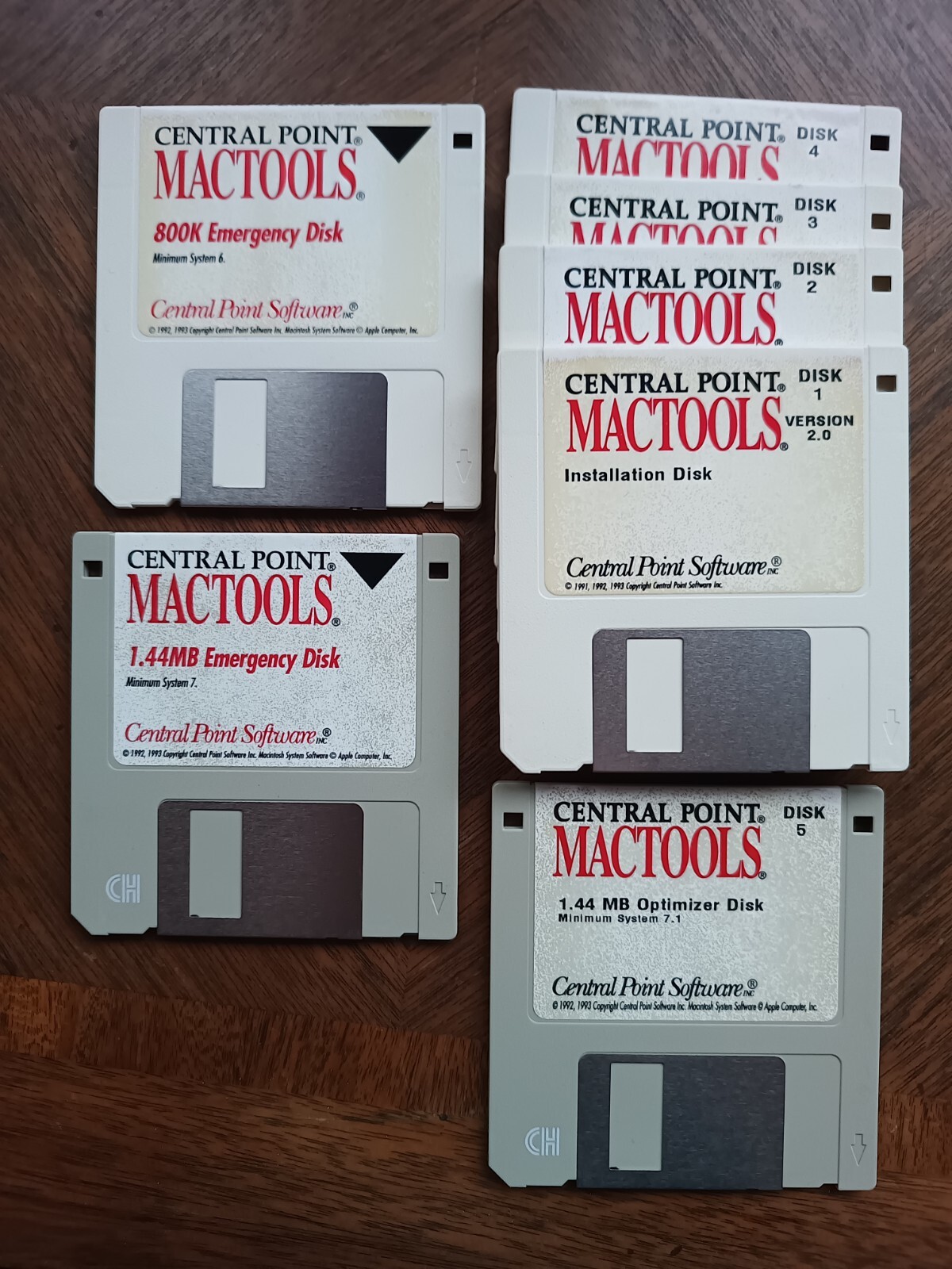 Apple Macintosh Centris 610 System 7.1 Disk Set and Manuals