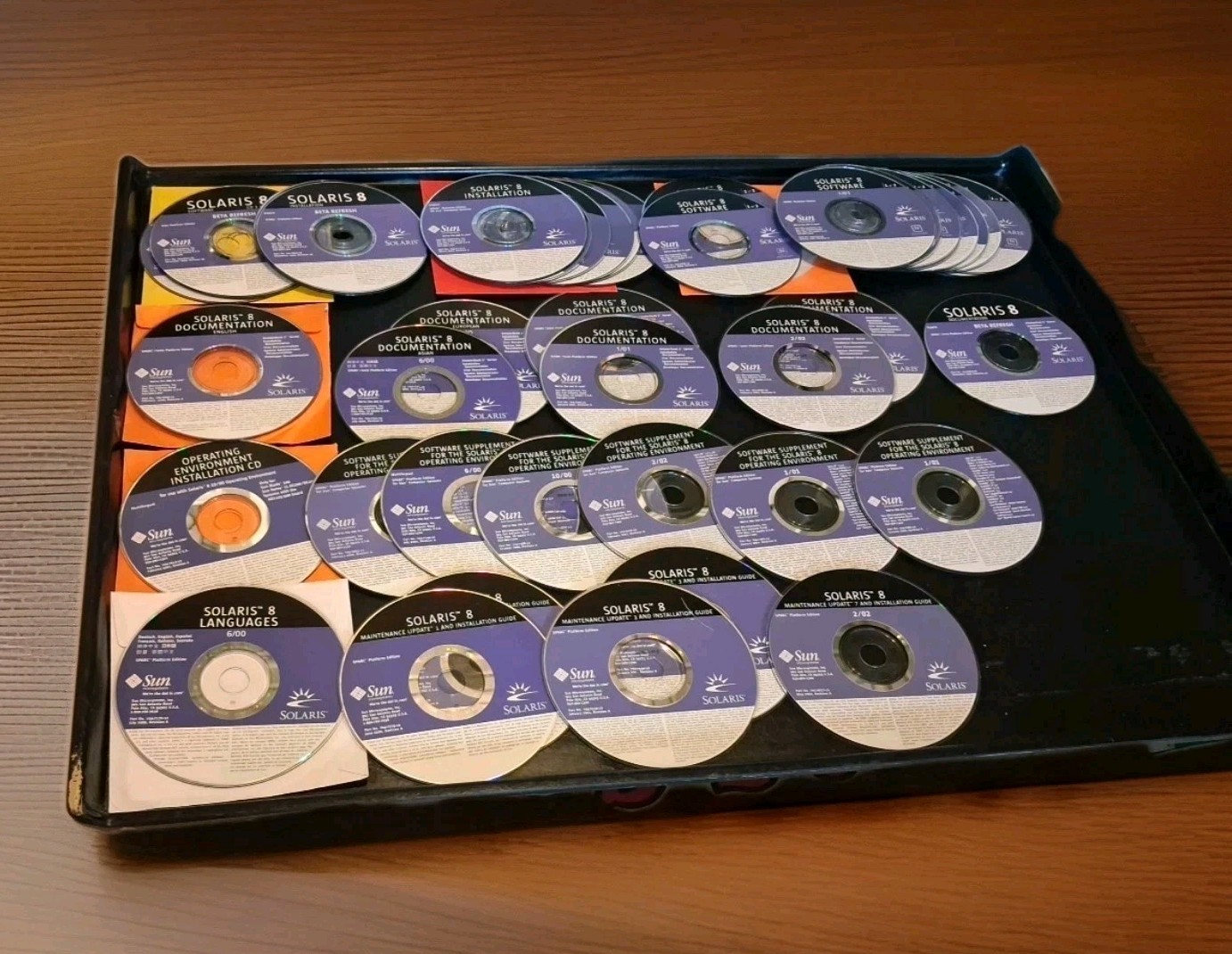 SUN Microsystems SOLARIS 8 -BOTH Intel & SPARC CDs only 58 DISCS bundle Lot