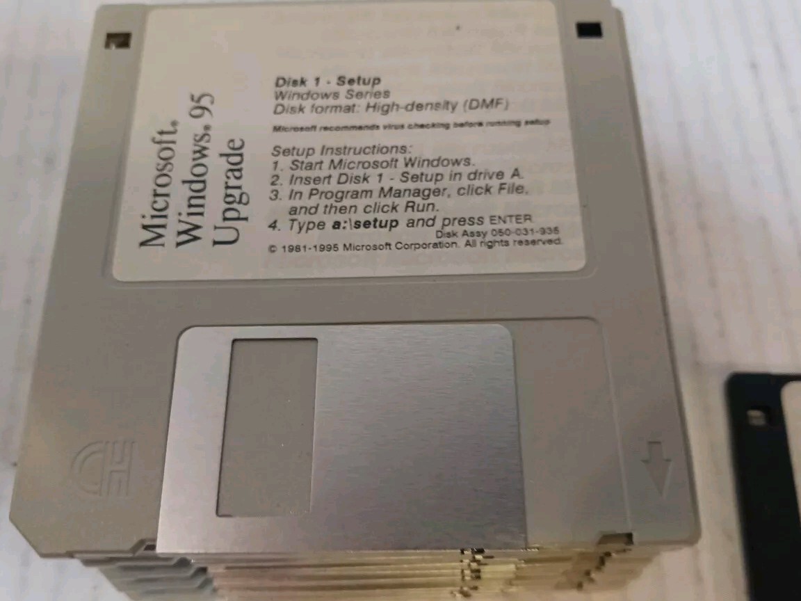 MICROSOFT WINDOWS 95 – Upgrade 3.5 Inch Floppy Disk Software 1 to 13 +