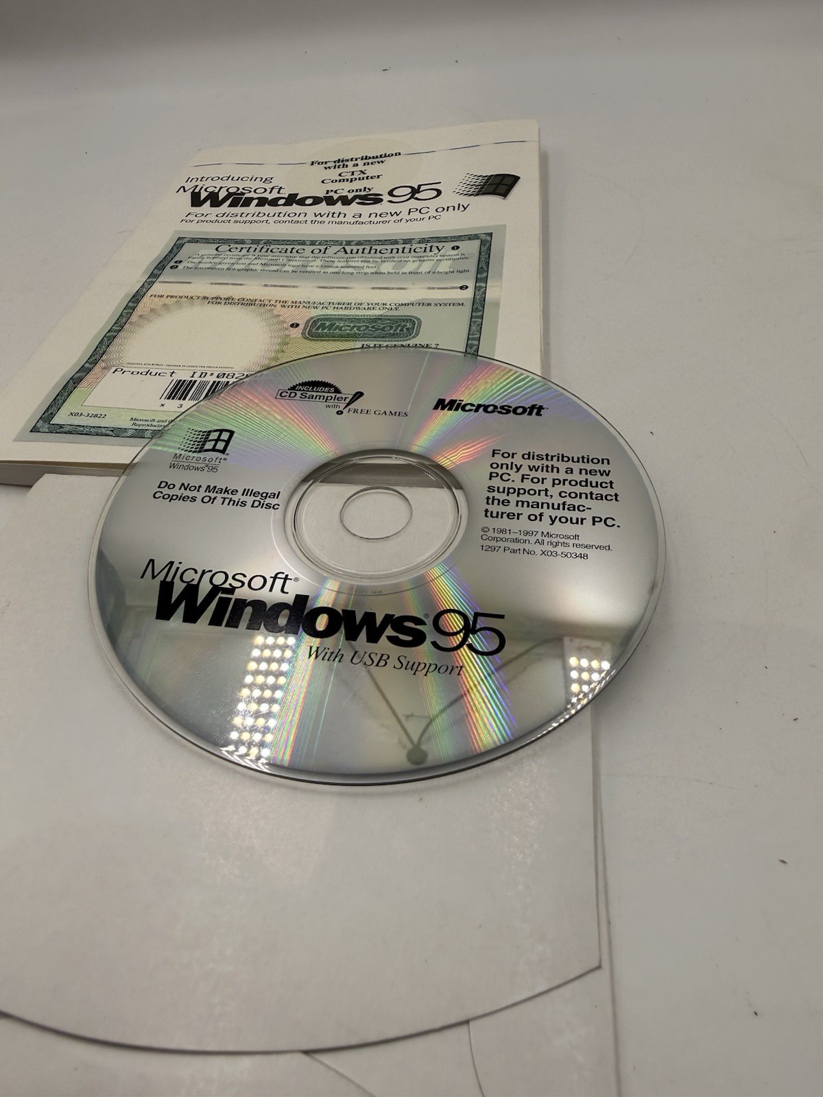 Genuine Windows 95 OEM CD-ROM English with Certificate of Authenticity