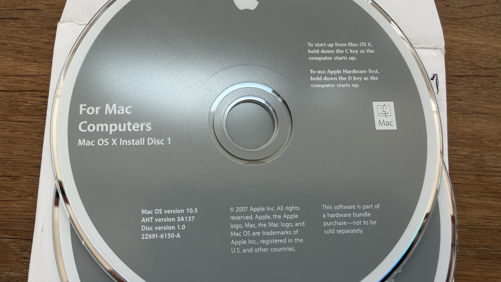 Mac OS X Version 10.5. Install Discs