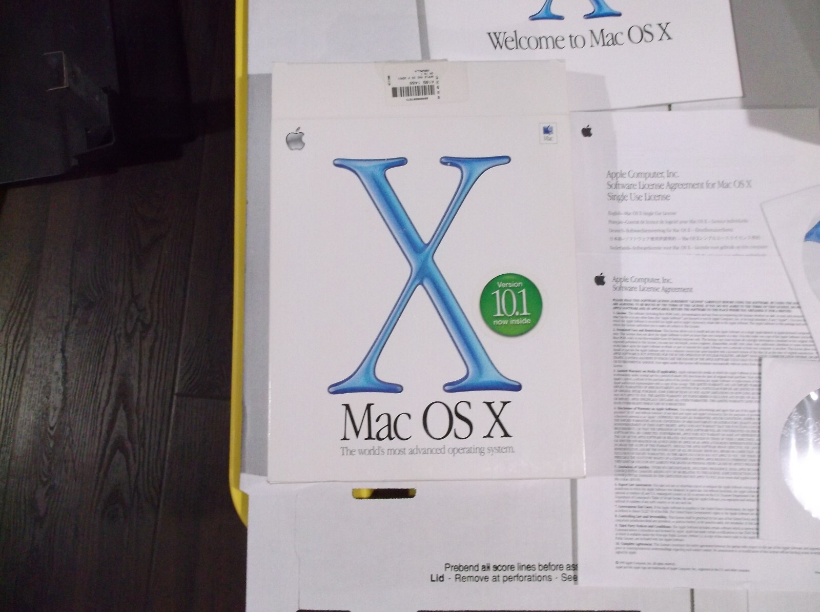 Mac OS X 10.1 retail with OS 9.1 disk in box