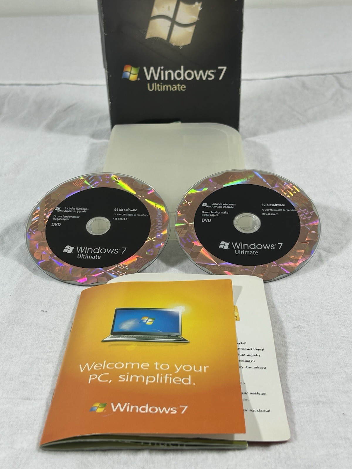 Used Microsoft Windows 7 Ultimate 32 Bit / 64 Bit Full Box 1 User