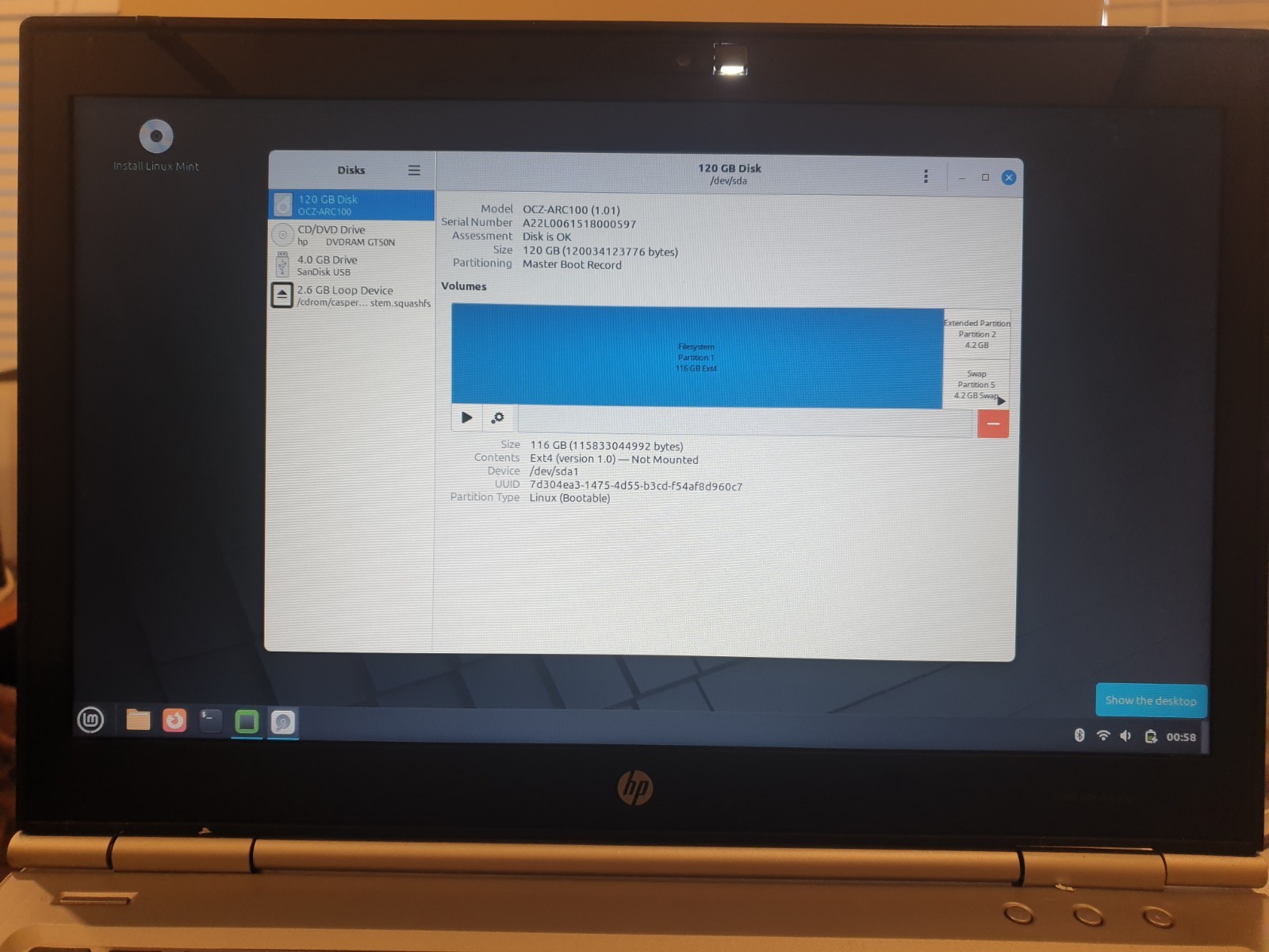 Linux Mint Cinnamon V22.3, 64-bit, Bootable Live and Install USB Flash Drive