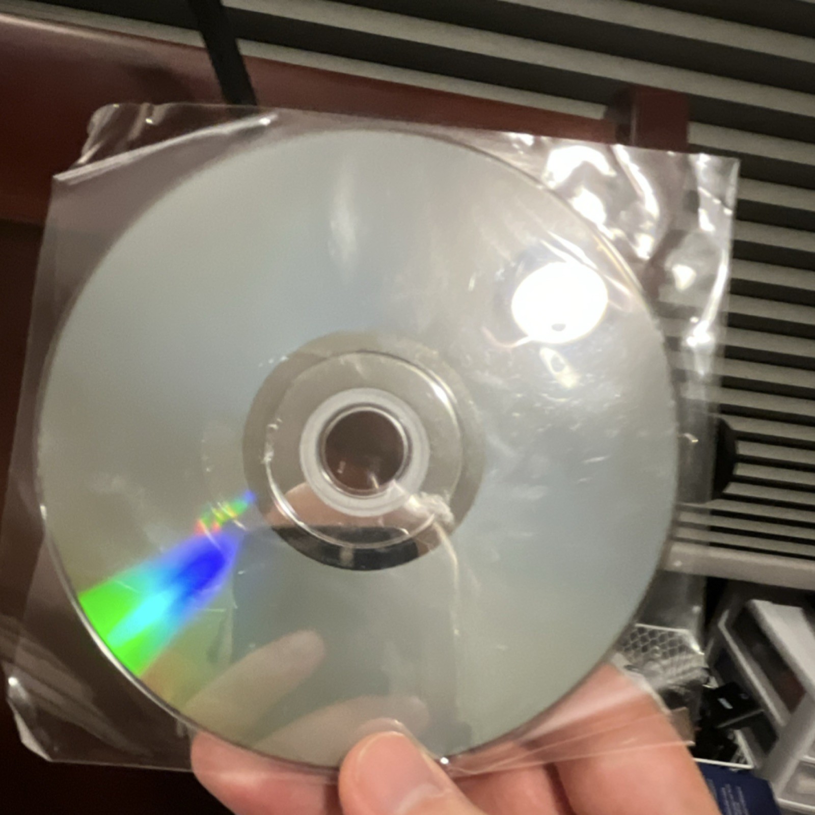 Apple 13-inch MacBook Pro Mac OS X 10.6.3 Operating System & Applications DVD