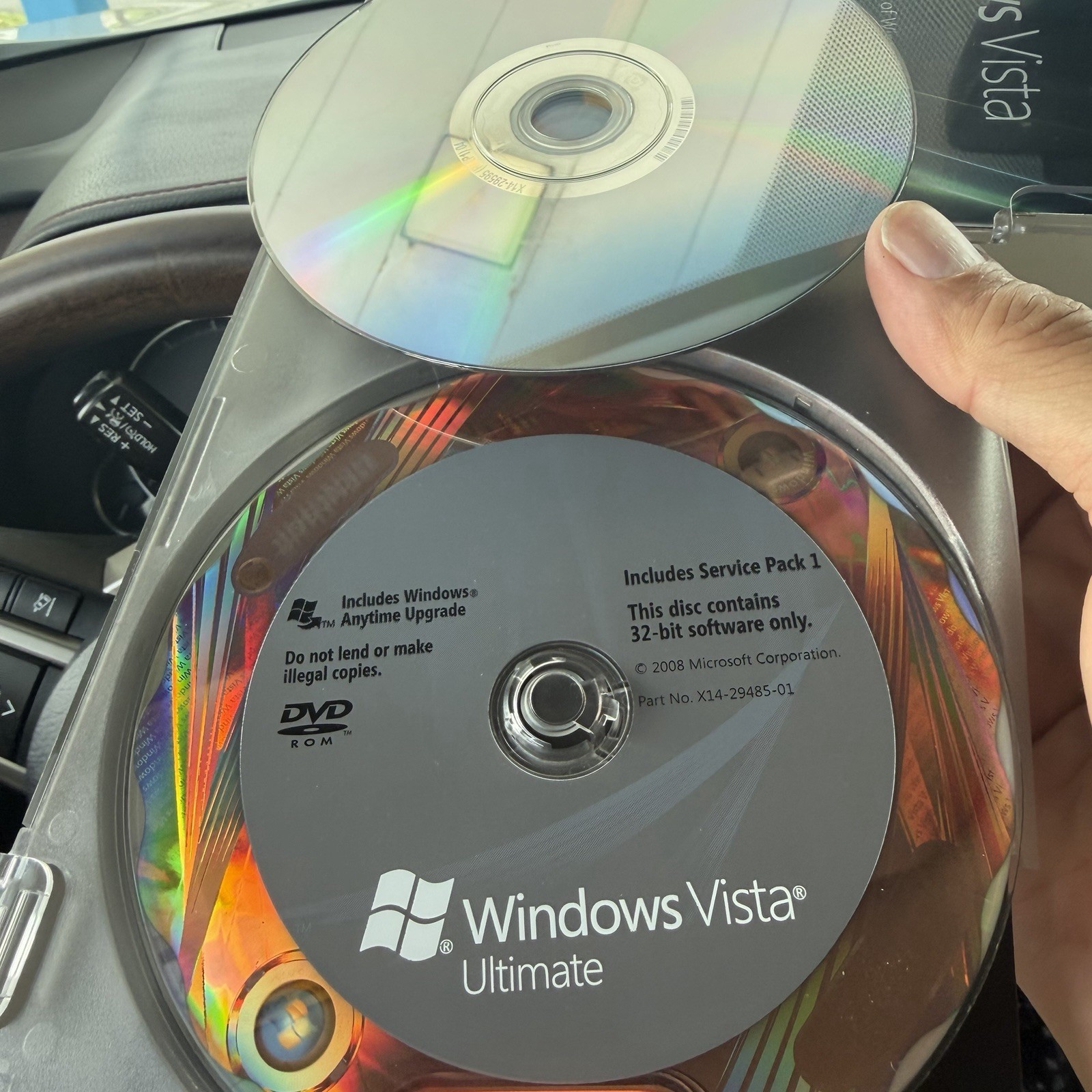 Microsoft Windows Vista Ultimate 32 & 64 Bit DVD ROM