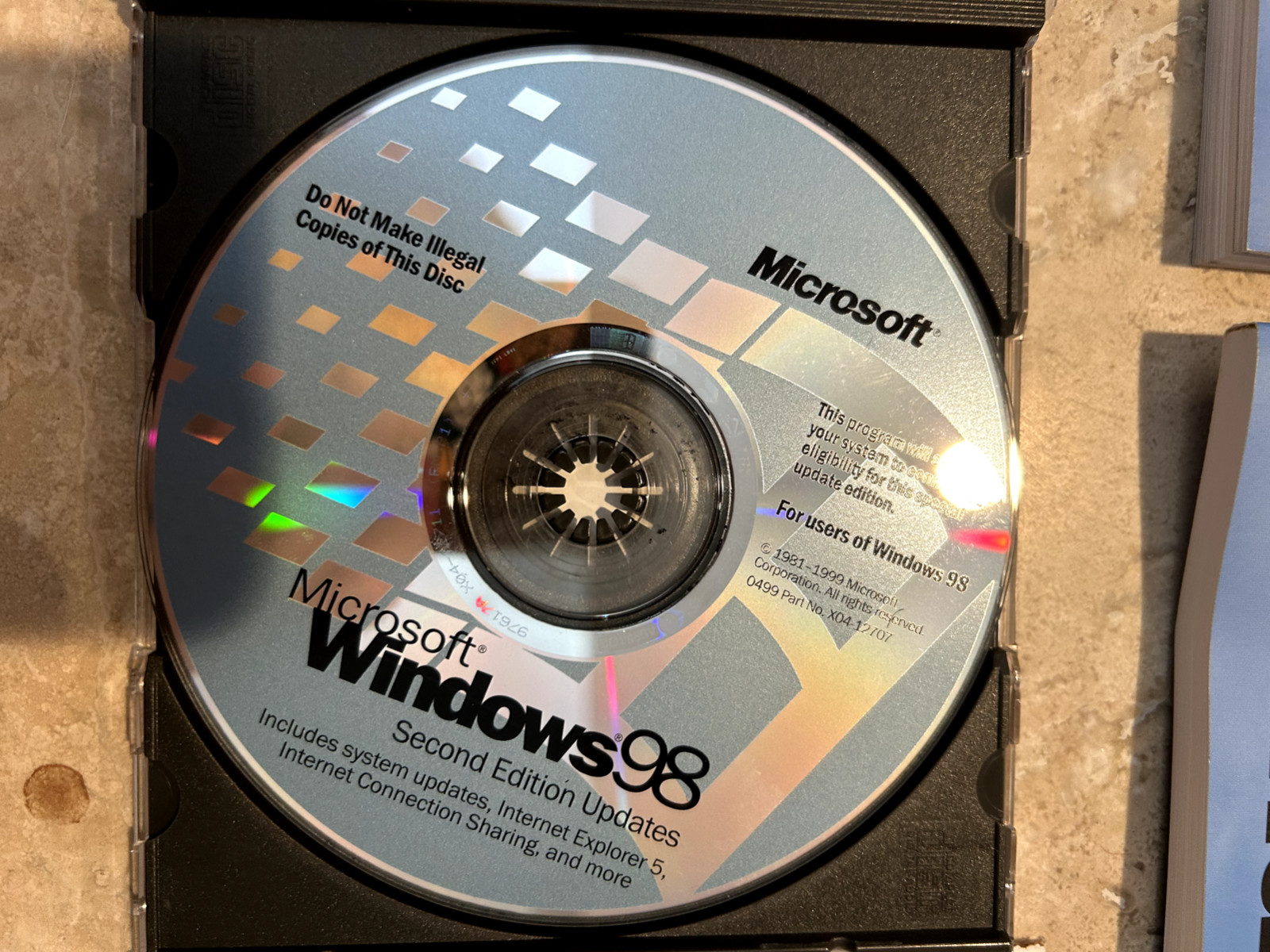 Microsoft Windows 98 Upgrade & 2nd Ed Updated & Windows 98 manual Bonus Bundle