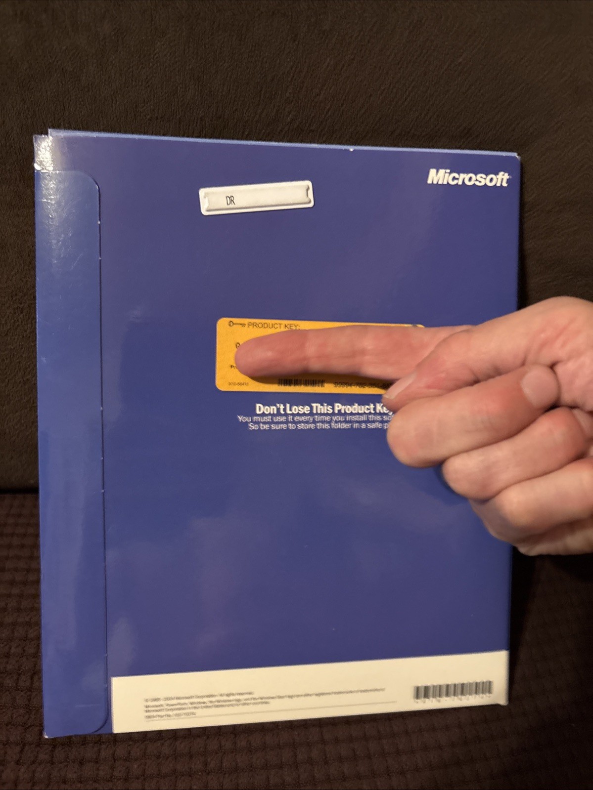 Microsoft Windows XP Professional Upgrade Version 2002 Retail Box CD Key Code
