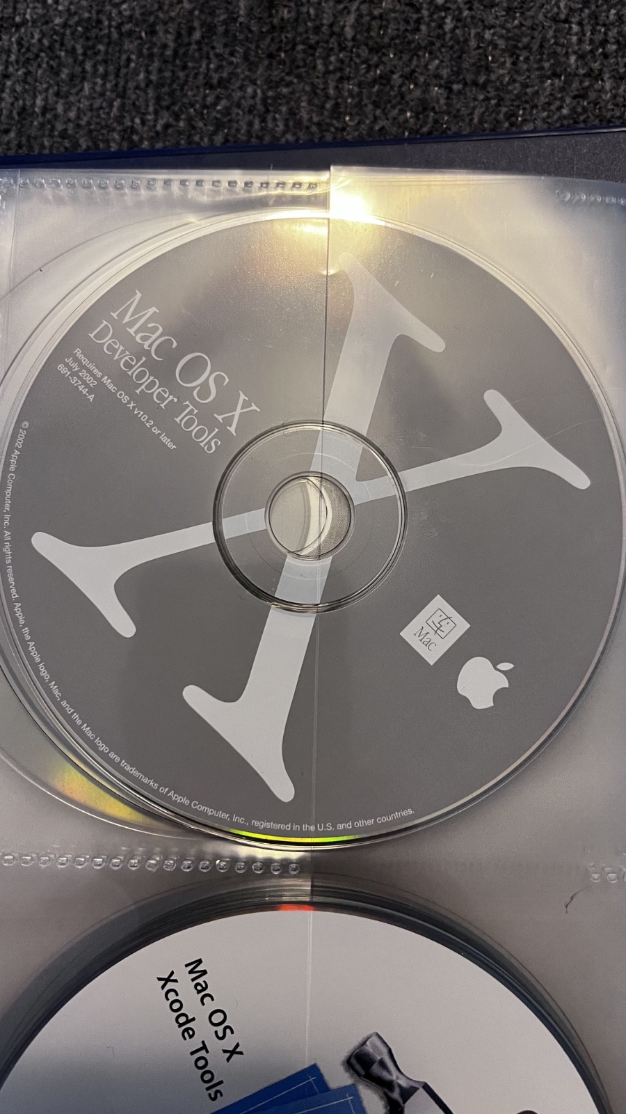 Apple Mac OS X Developer Tools CD for v10.2 or Later July 2002 691-3744-A