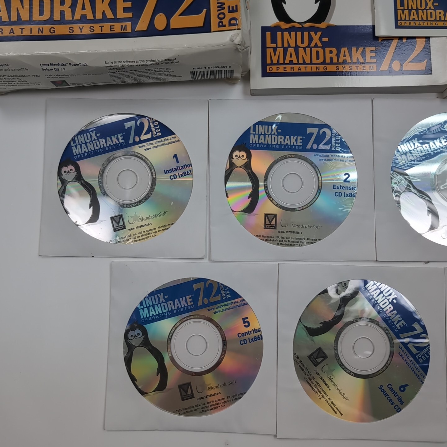 Linux Mandrake 7.2 Deluxe 2001 Operating System Software Big Box 7 CD’S Manuals