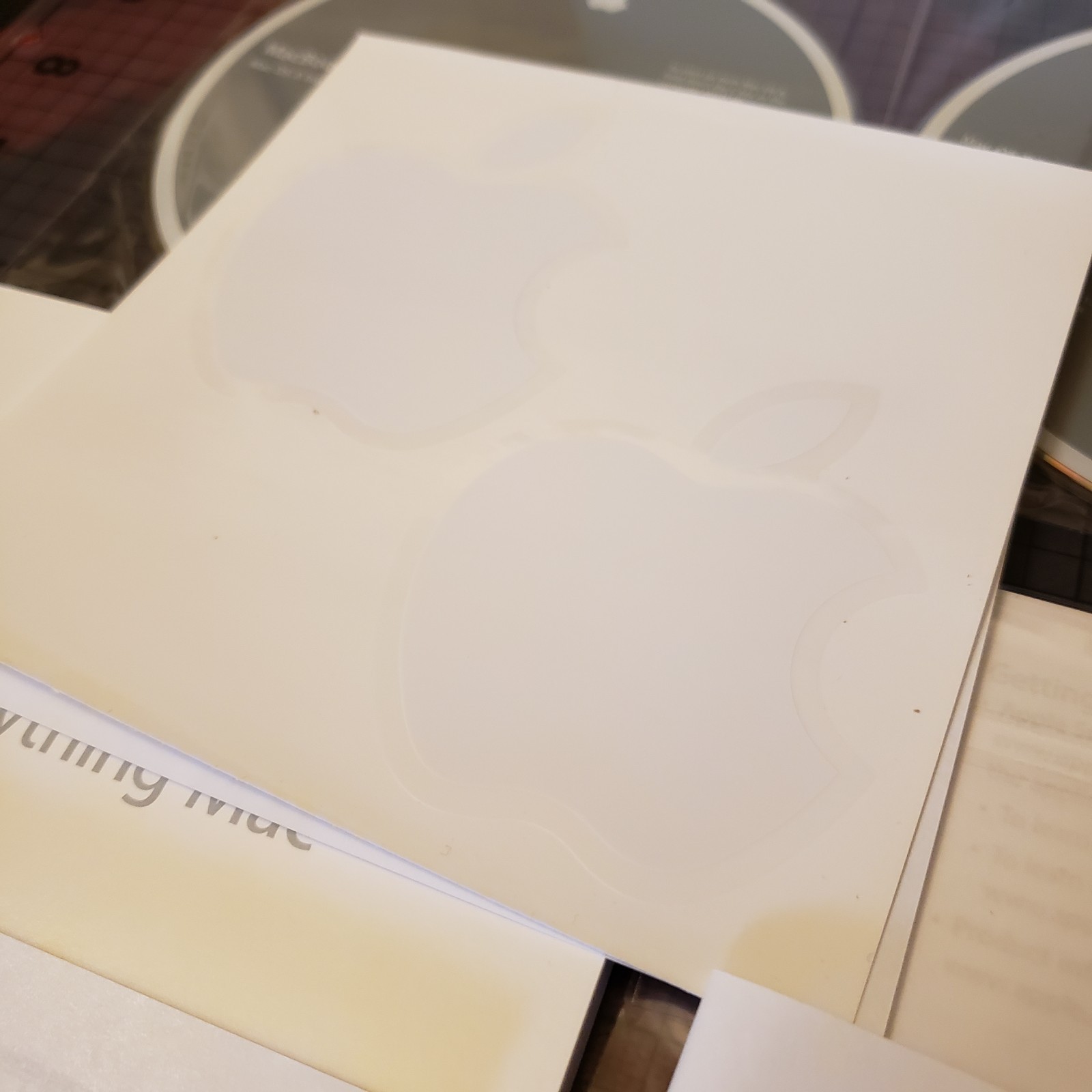 Mac OS X & Application Install Disc 1 & 2 OS 10.4.8 MacBook 2006 & iWork ’06