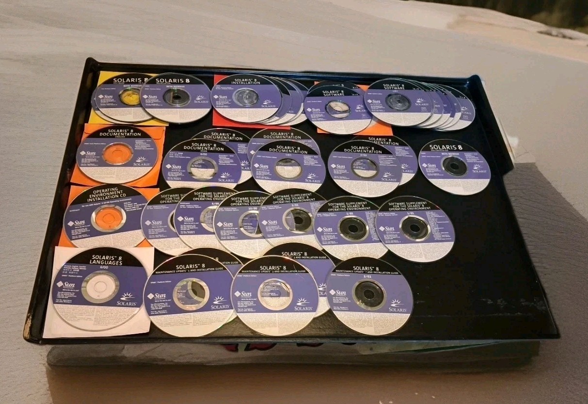 SUN Microsystems SOLARIS 8 -BOTH Intel & SPARC CDs only 58 DISCS bundle Lot