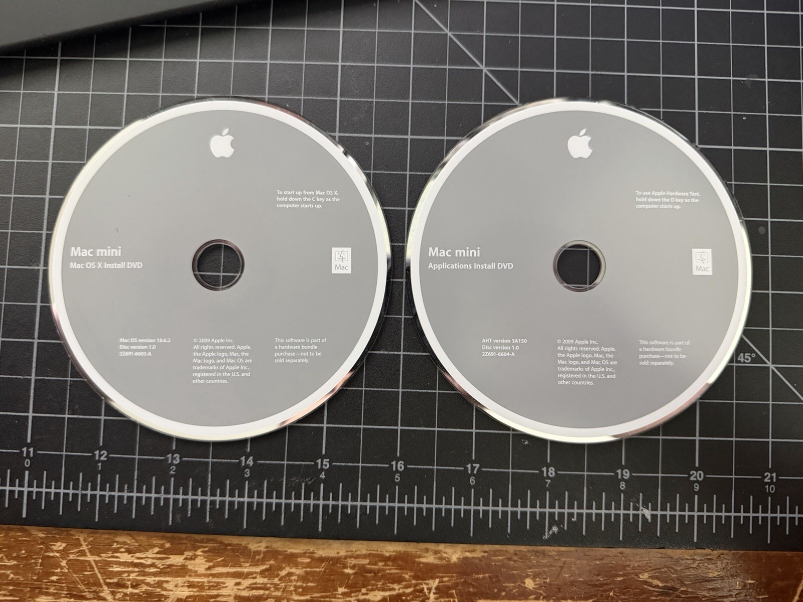 Mac Mini Mac OSX 10.6.2 Installation Application DVD Set 2009