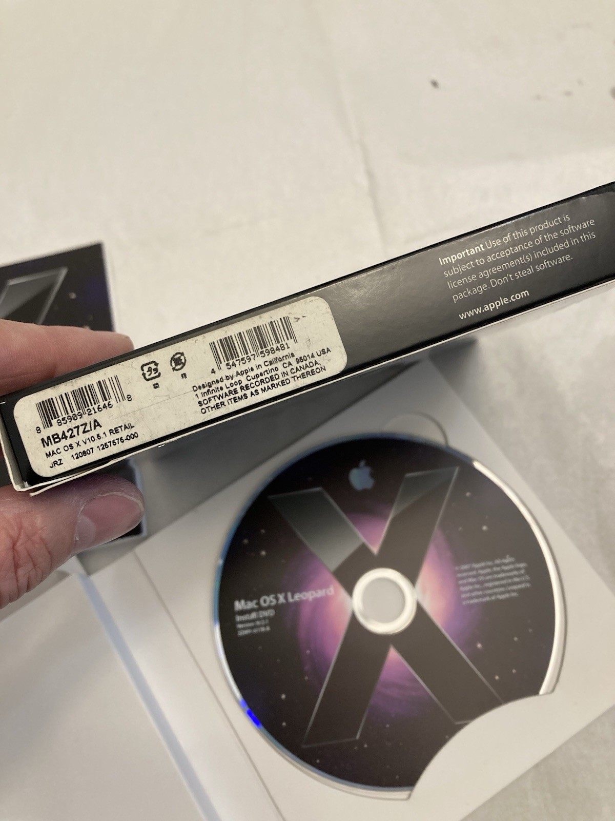 Apple Mac OS X Leopard Retail Install DVD w/Manual MB427Z/A, v10.5.1